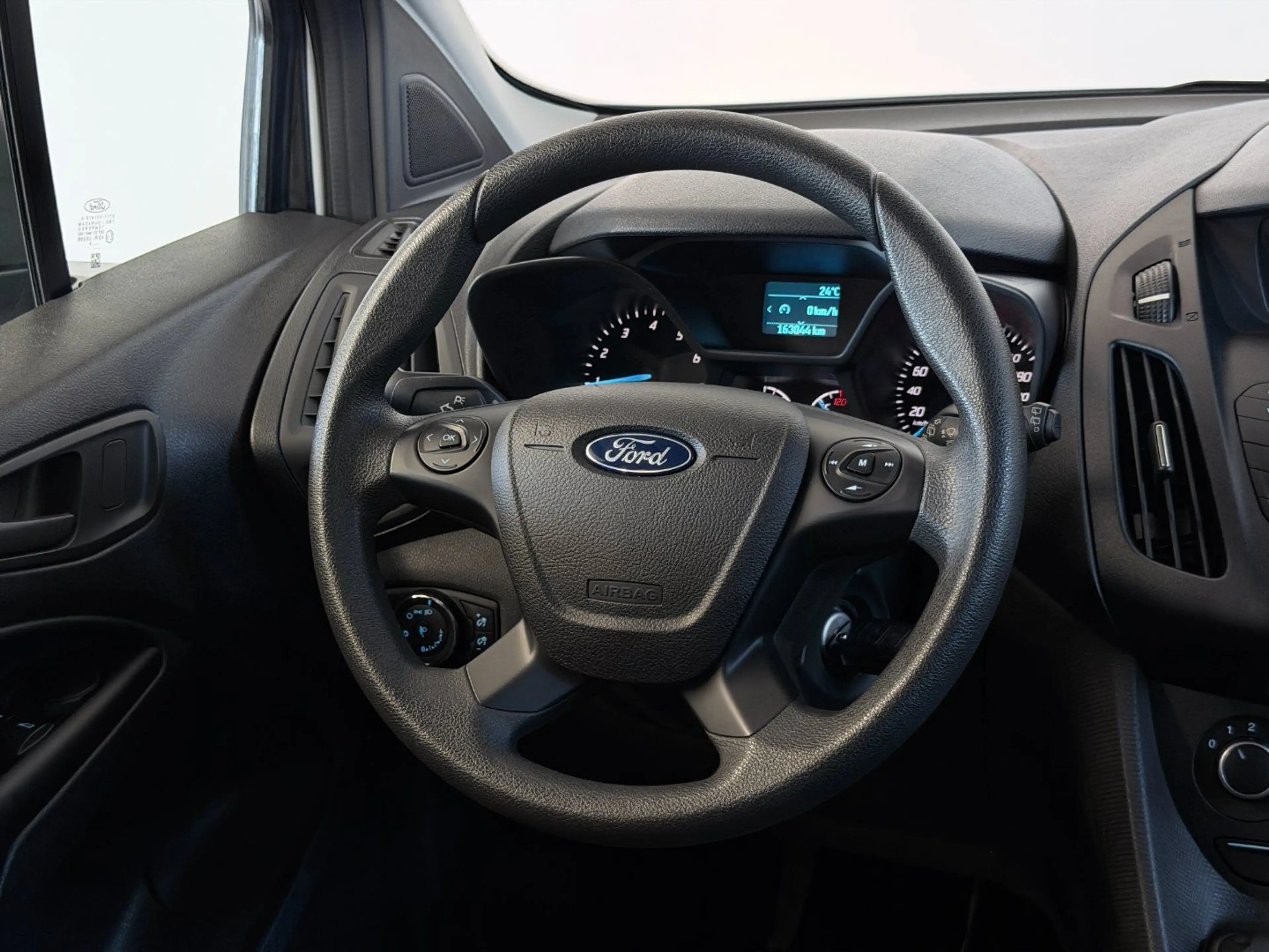 Ford Tourneo Connect 1.0 EcoBoost Ambiente Start/Stop — photo 15