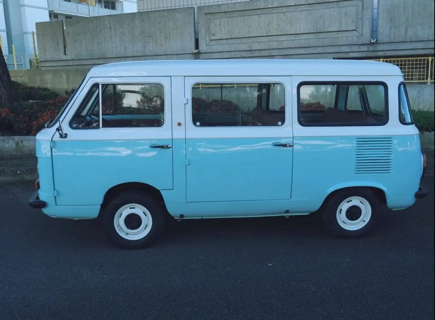Fiat 900 T Bleu - 1