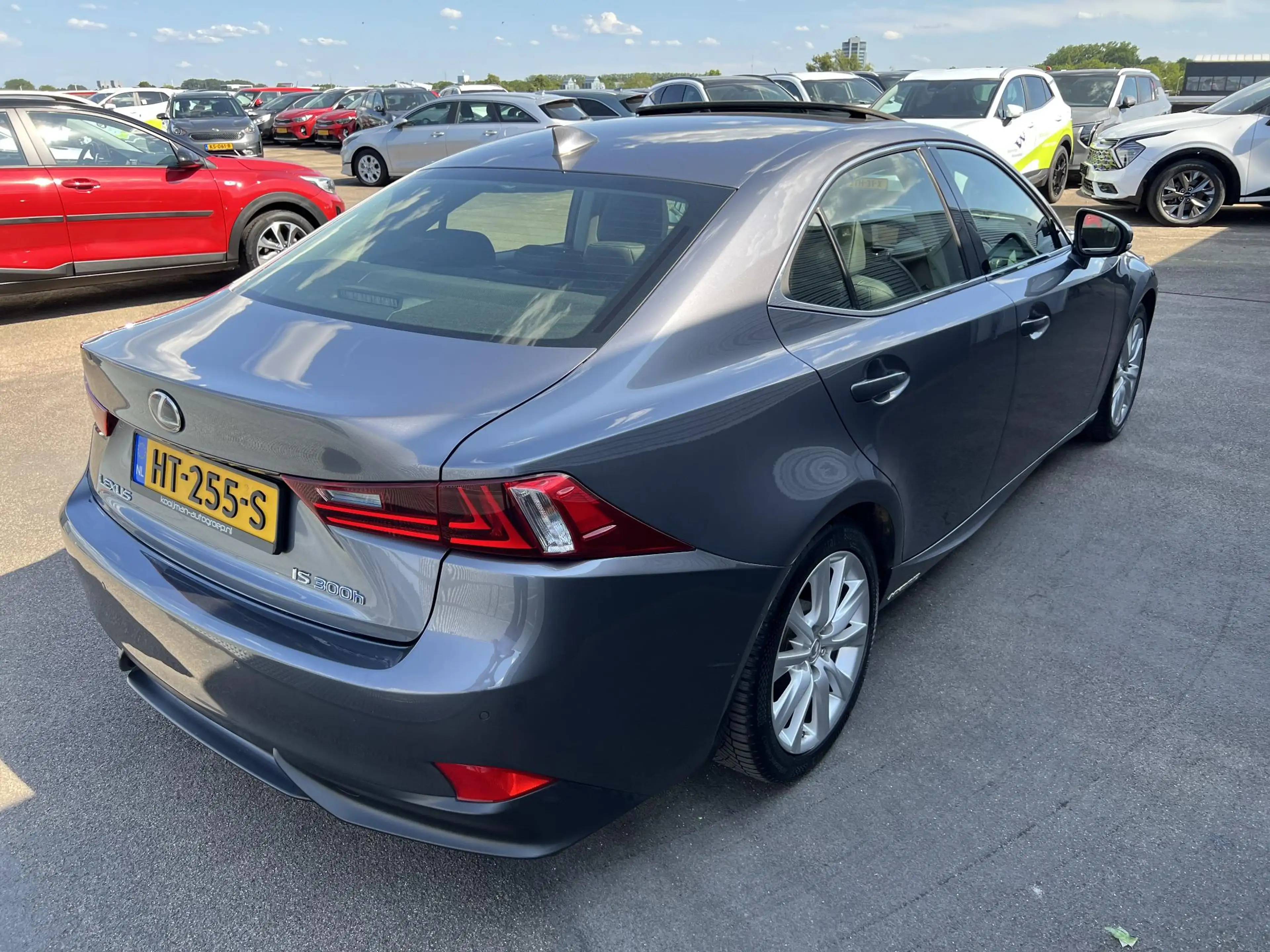 Lexus IS 300 300h Luxury Line schuifdak / leer / full options! — photo 12