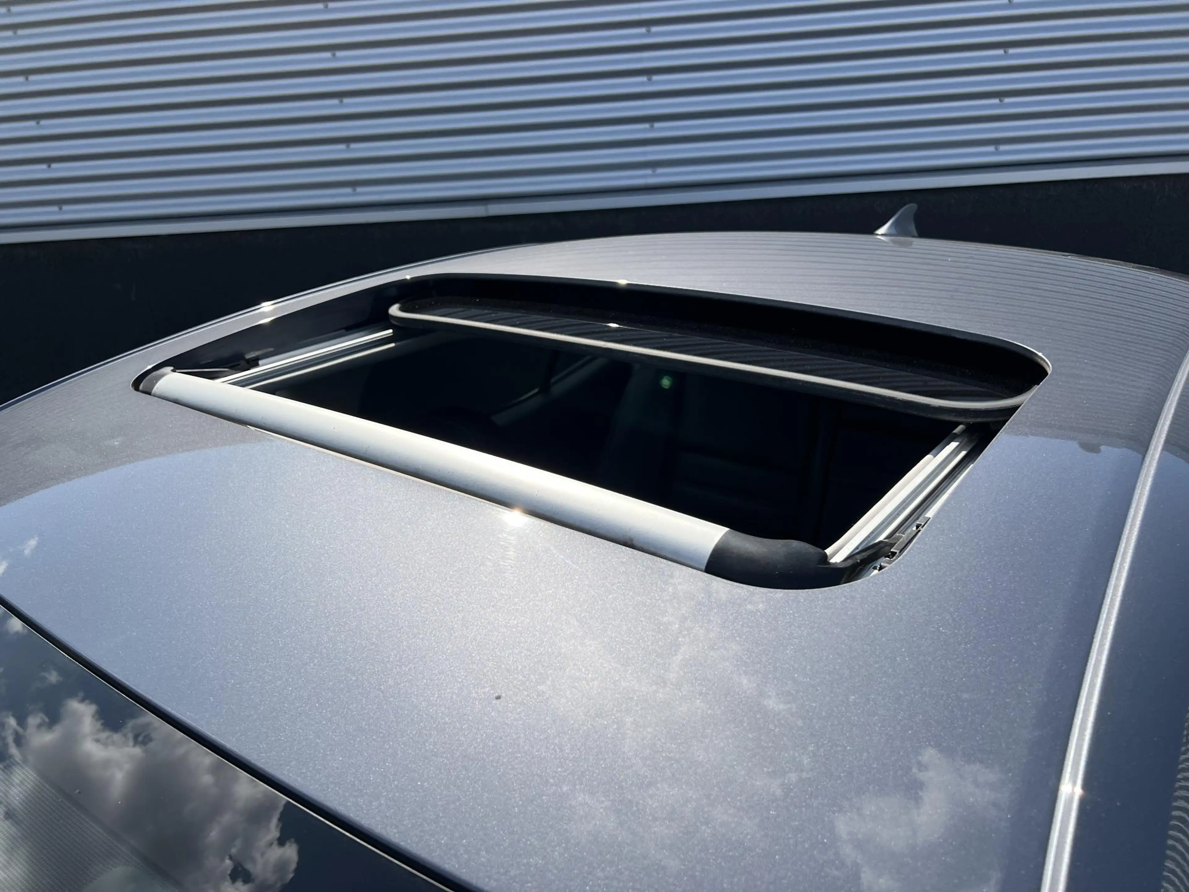 Lexus IS 300 300h Luxury Line schuifdak / leer / full options! — photo 5