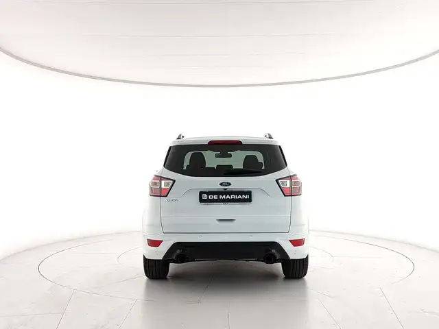 Ford Kuga view 4