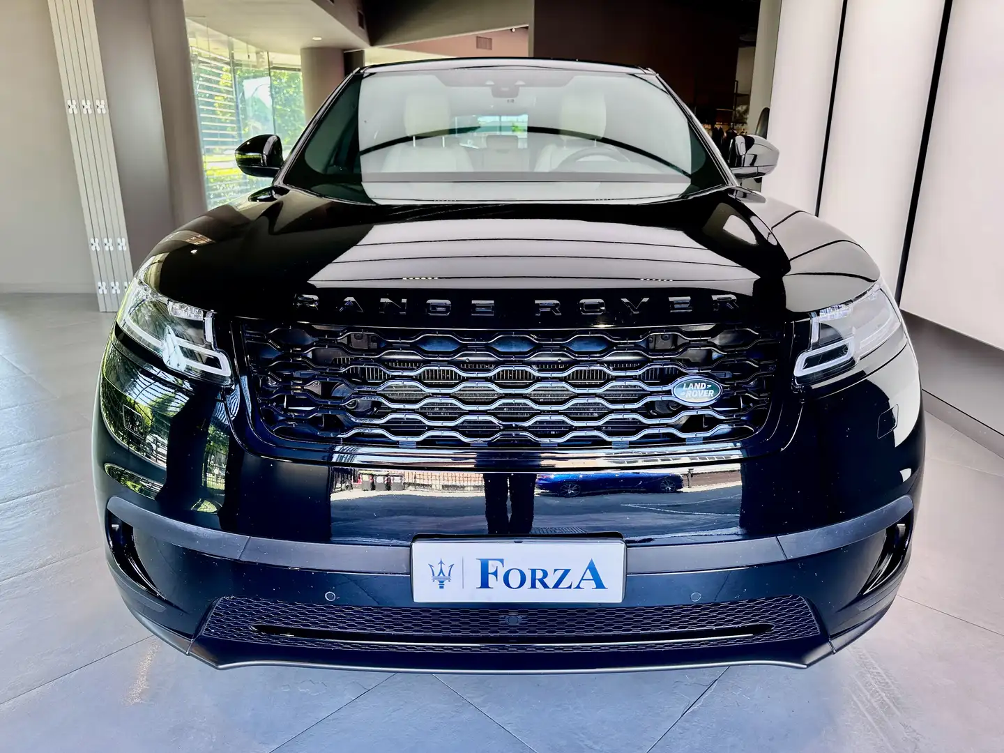 Land Rover Range Rover Velar Range Rover Velar 2.0d i4 S 180cv auto my20 Schwarz - 2
