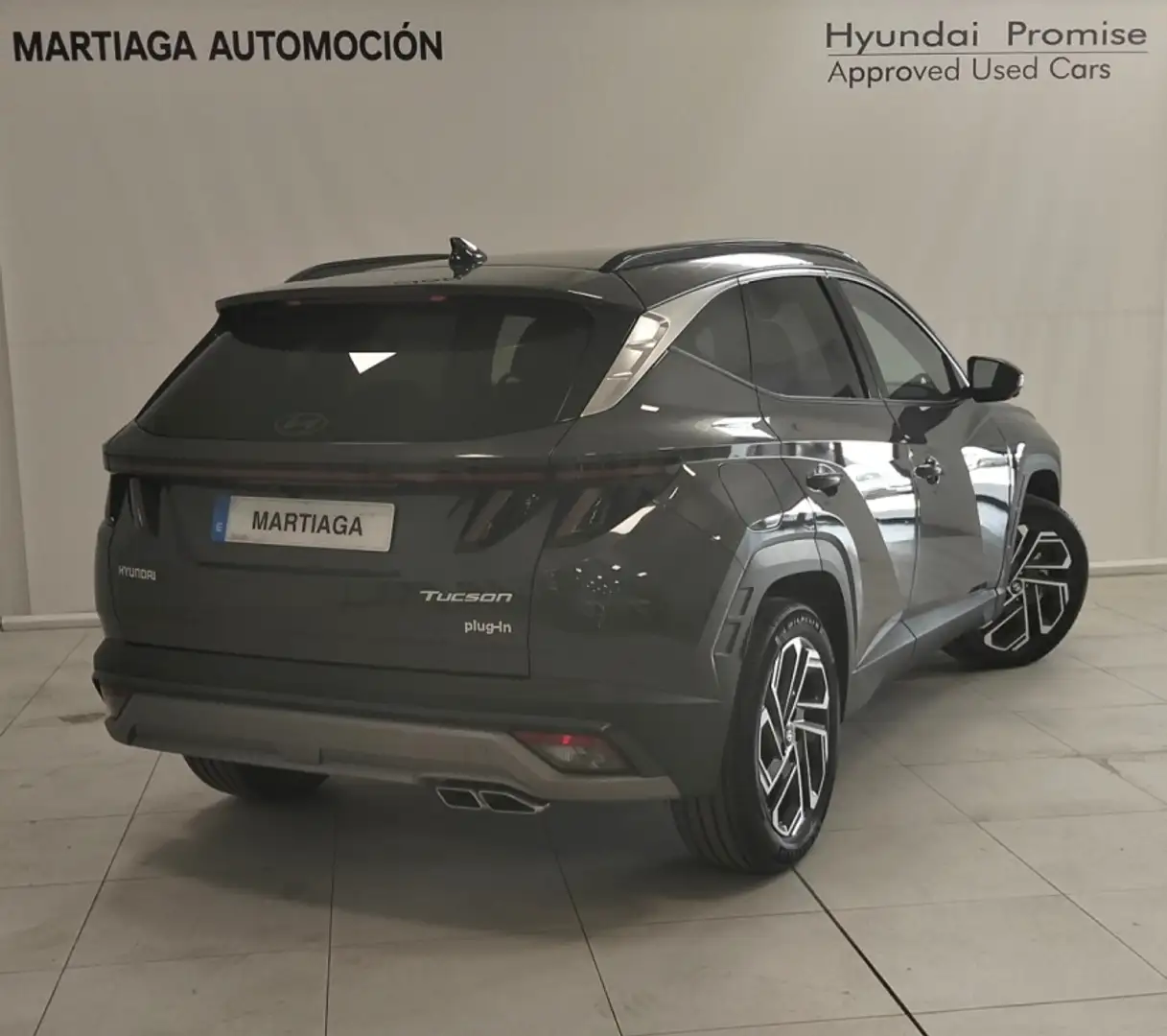 Hyundai TUCSON 1.6 T PHEV 4x2 Style Gris - 2