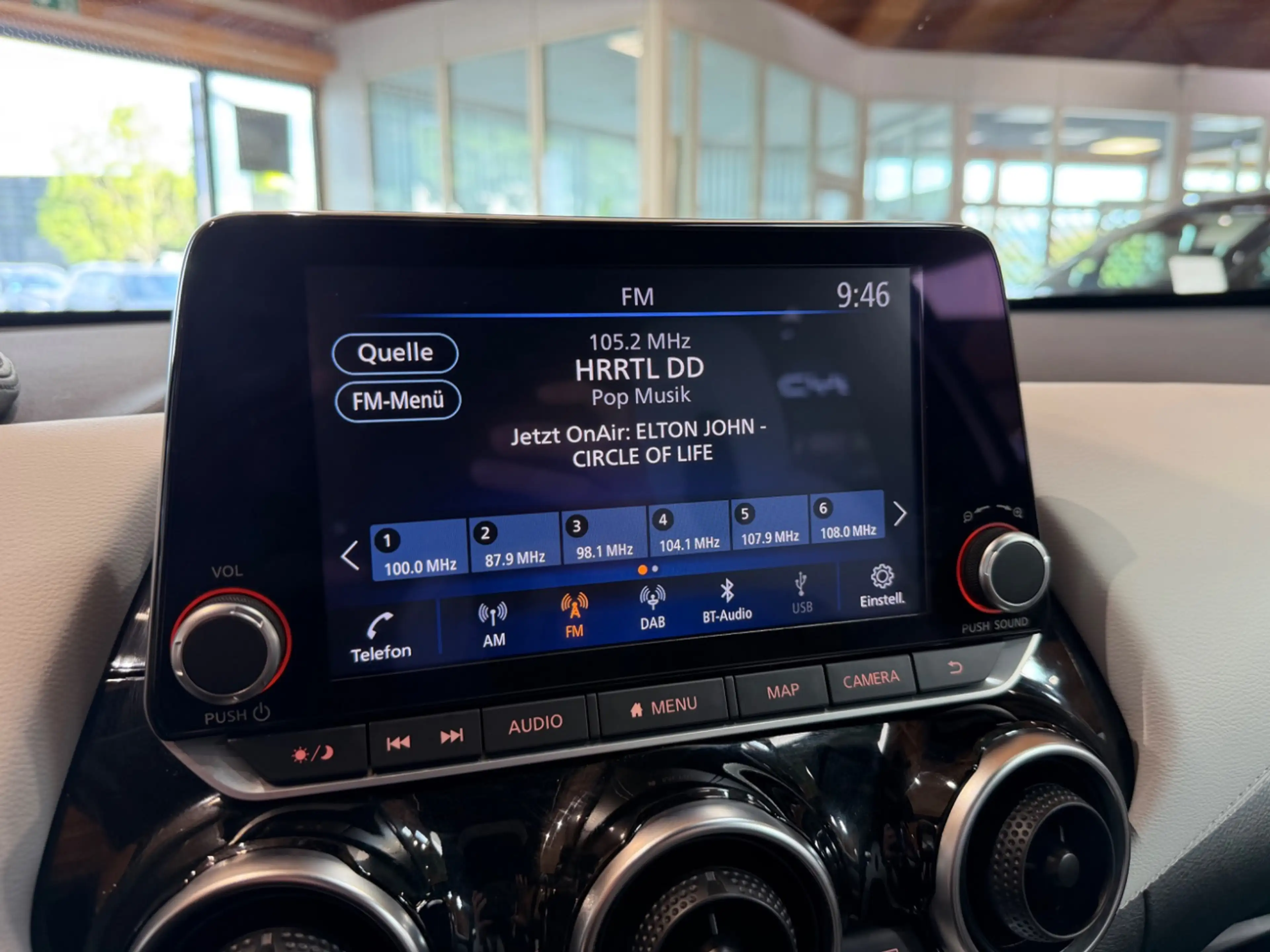 Nissan Juke 1.6 N-Design Alcantara+LED+SHZ+Winterp.+LM — photo 24