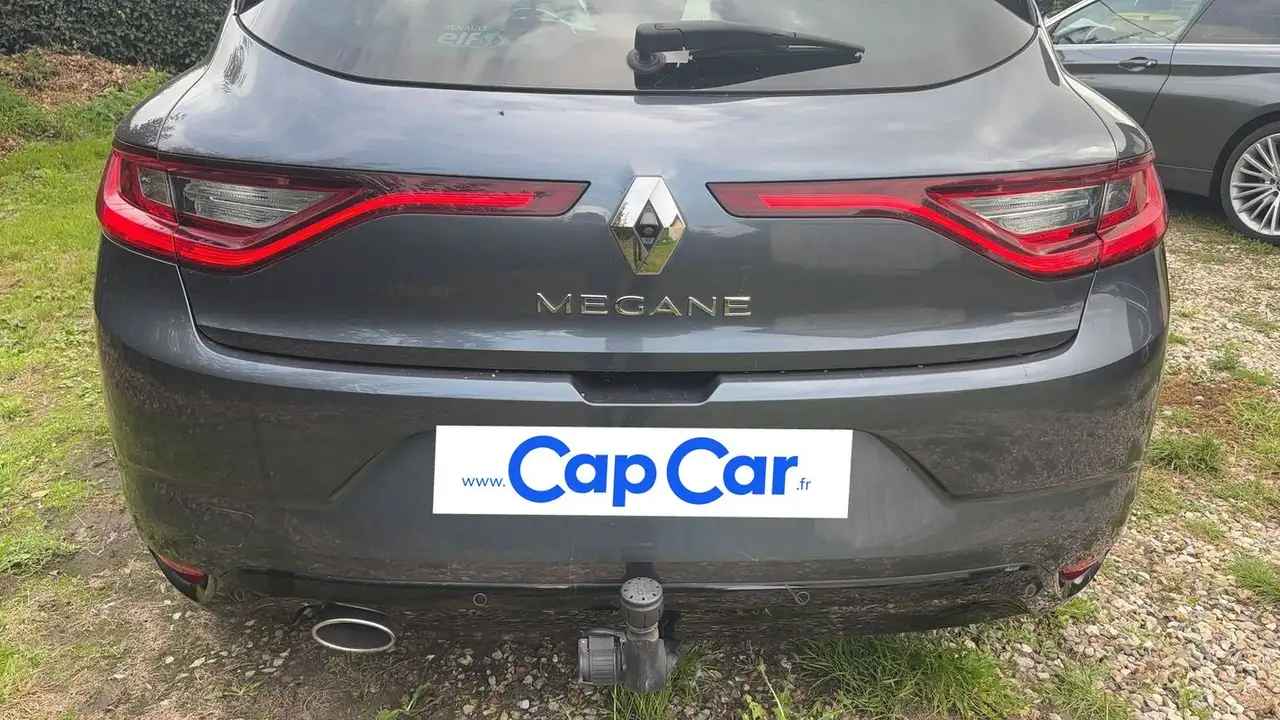 Renault Megane Berline — photo 21