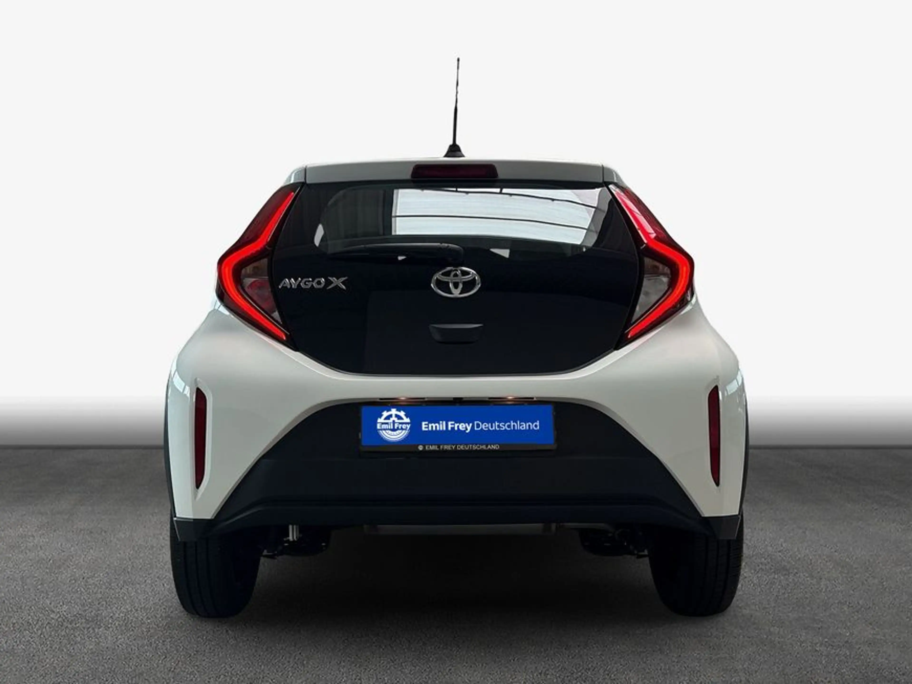 Toyota Aygo X X Play — photo 5