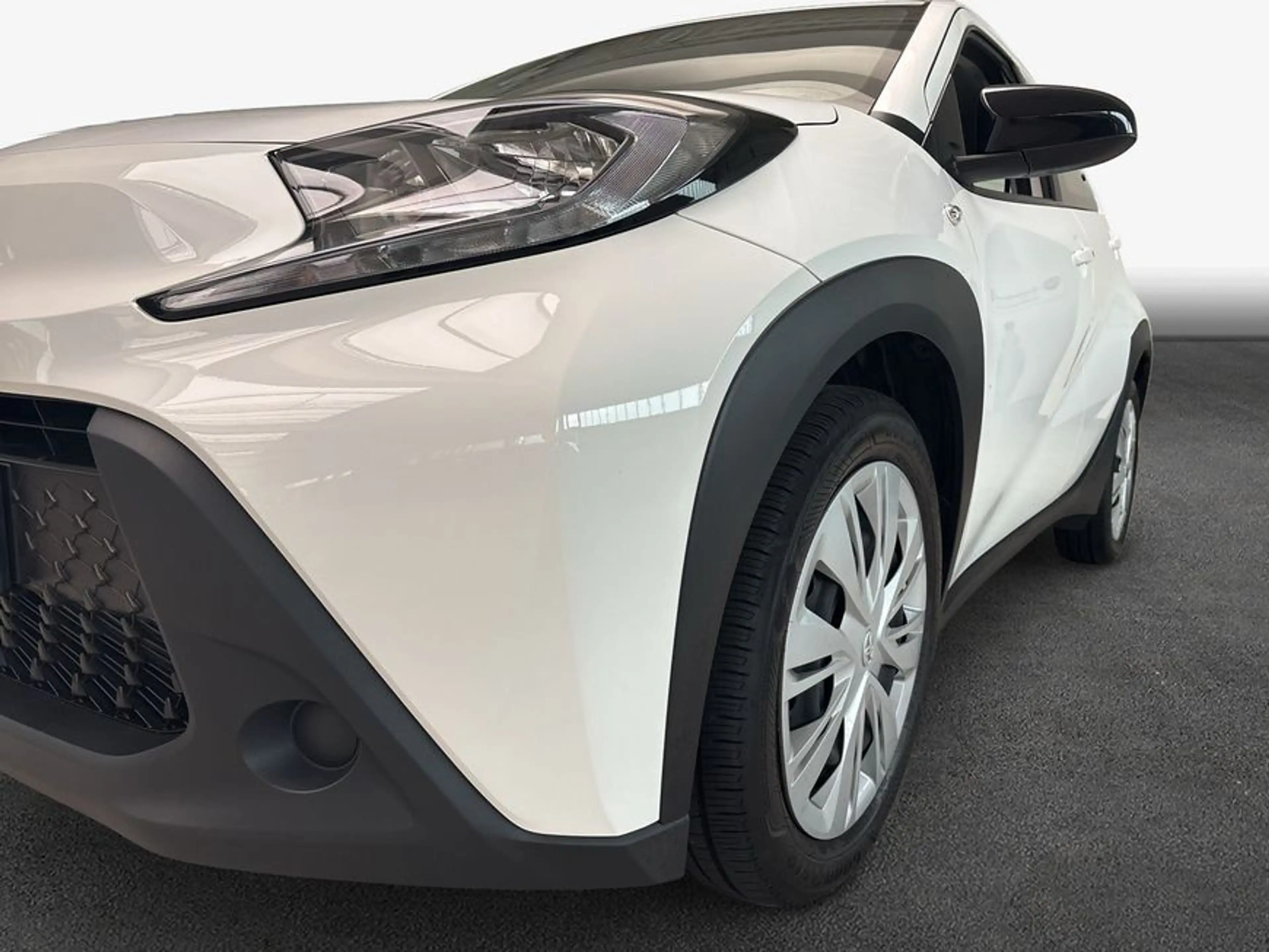 Toyota Aygo X X Play — photo 6