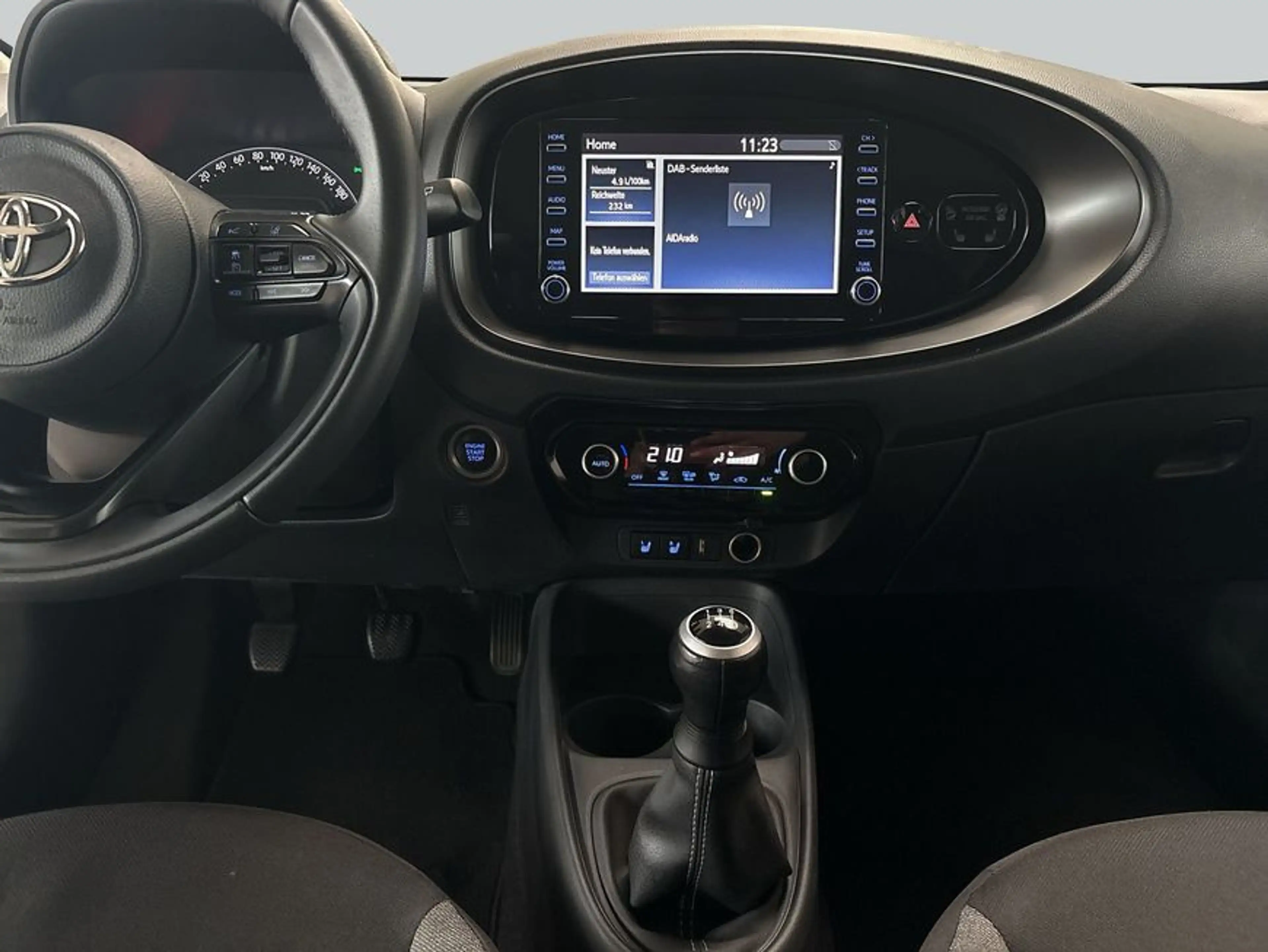Toyota Aygo X X Play — photo 14