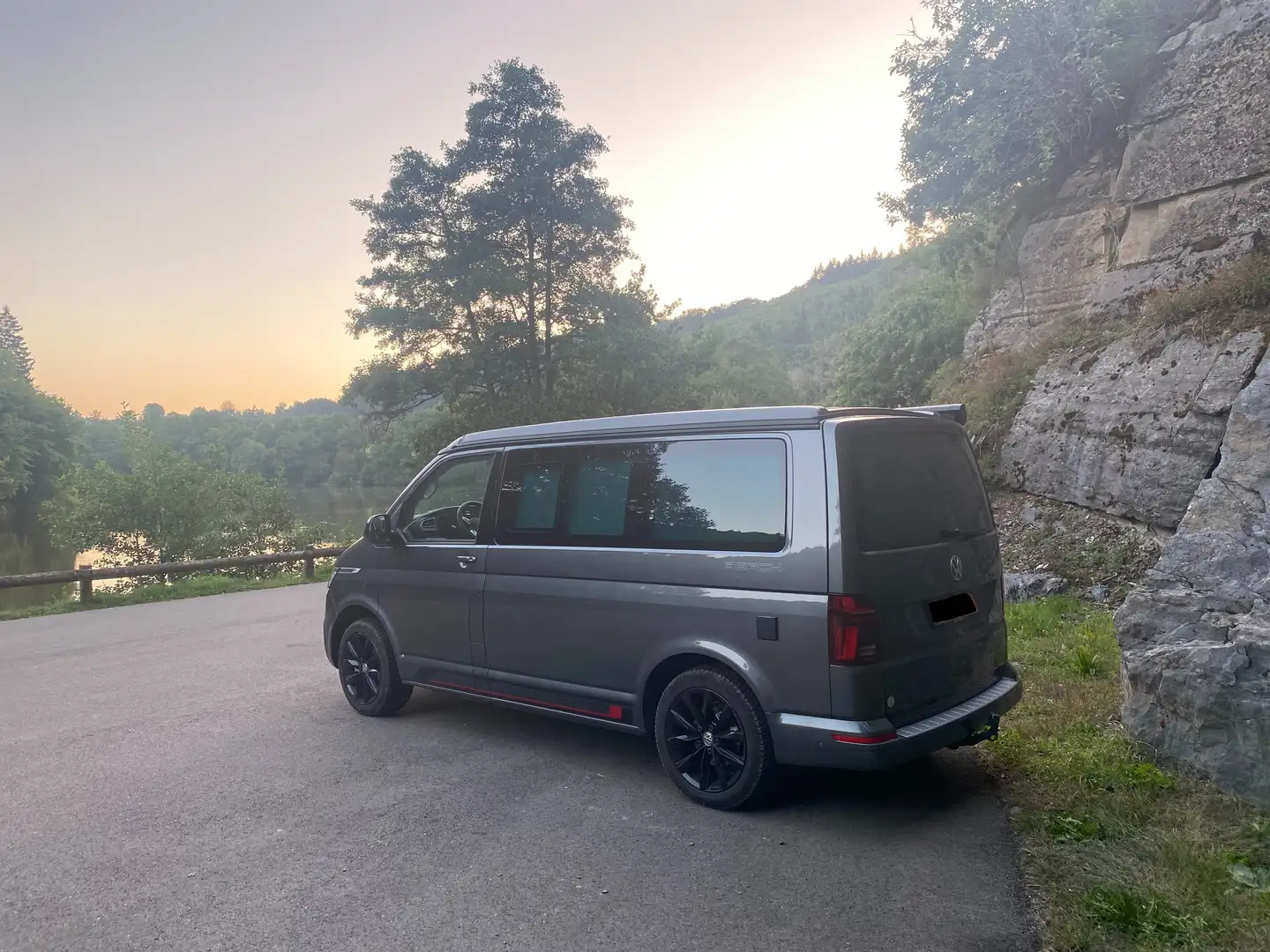 Volkswagen T6 California Beach, serie Edition Grijs - 2