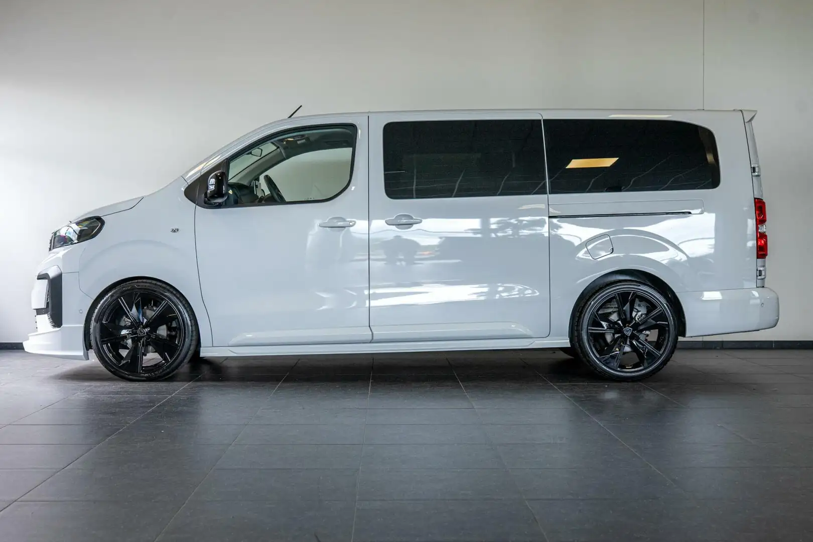 Peugeot Expert DC 180PK aut. | Leder | JH84 Edition | 20" | Spoil Wit - 2