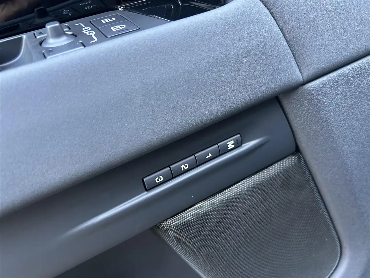 Land Rover Range Rover Evoque 2026 — фото 11
