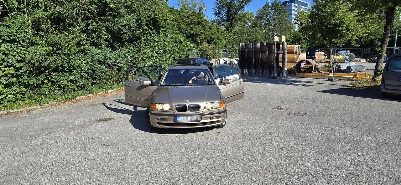 BMW 325i, foto 4