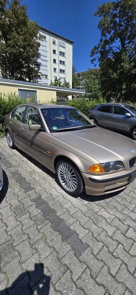 BMW 325i, foto 11