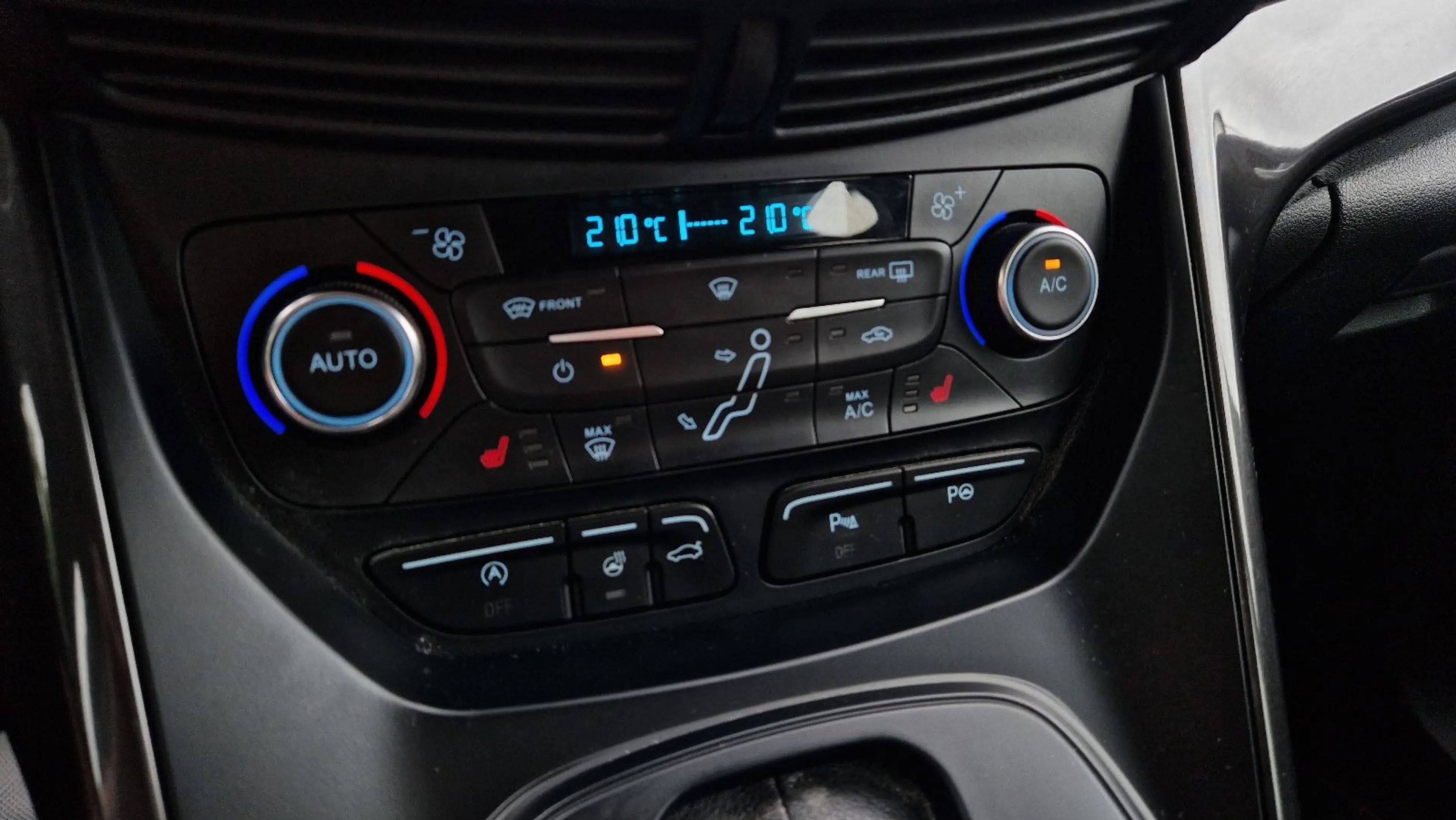 Ford C-Max C-MAX Titanium 1.5 EcoBoost 1.Hd Rf Navi — photo 23