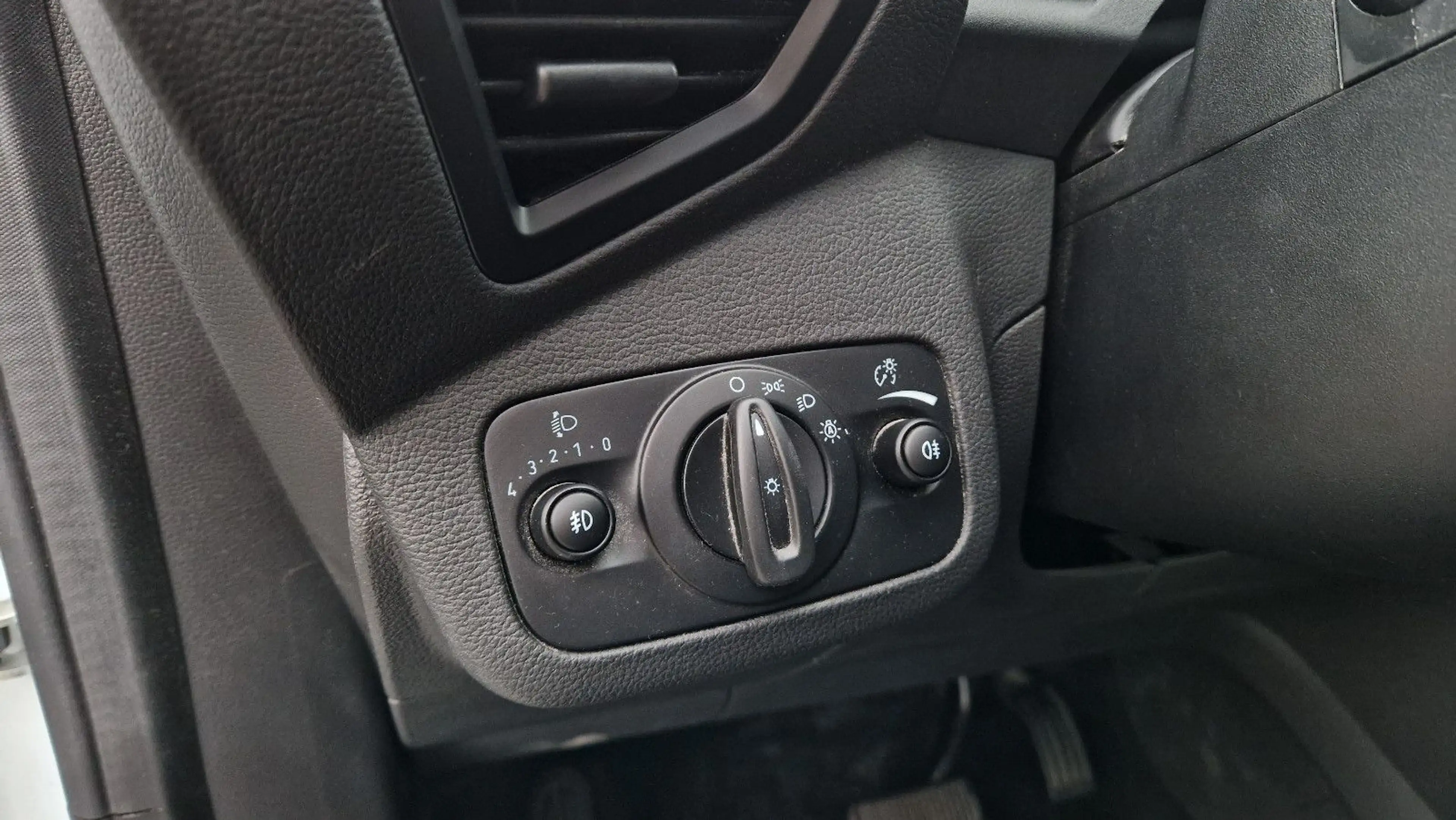 Ford C-Max C-MAX Titanium 1.5 EcoBoost 1.Hd Rf Navi — photo 12