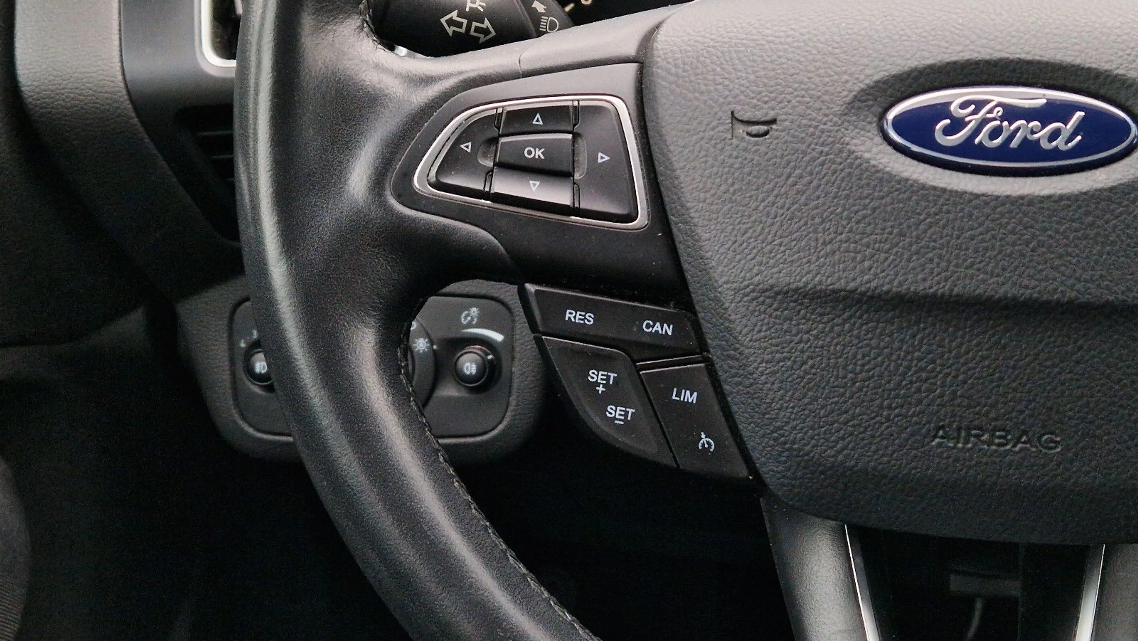Ford C-Max C-MAX Titanium 1.5 EcoBoost 1.Hd Rf Navi — photo 15