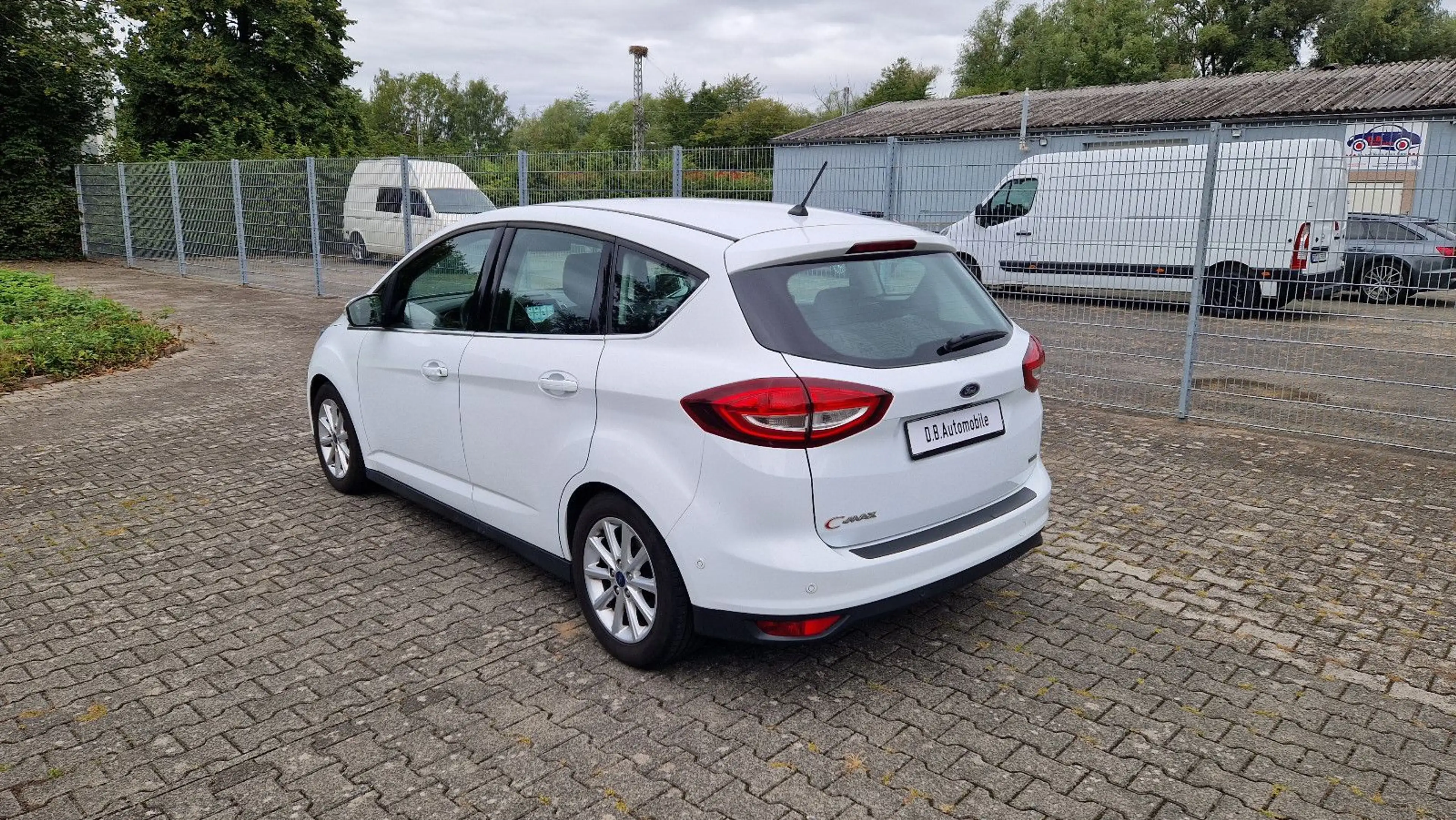 Ford C-Max C-MAX Titanium 1.5 EcoBoost 1.Hd Rf Navi — photo 3