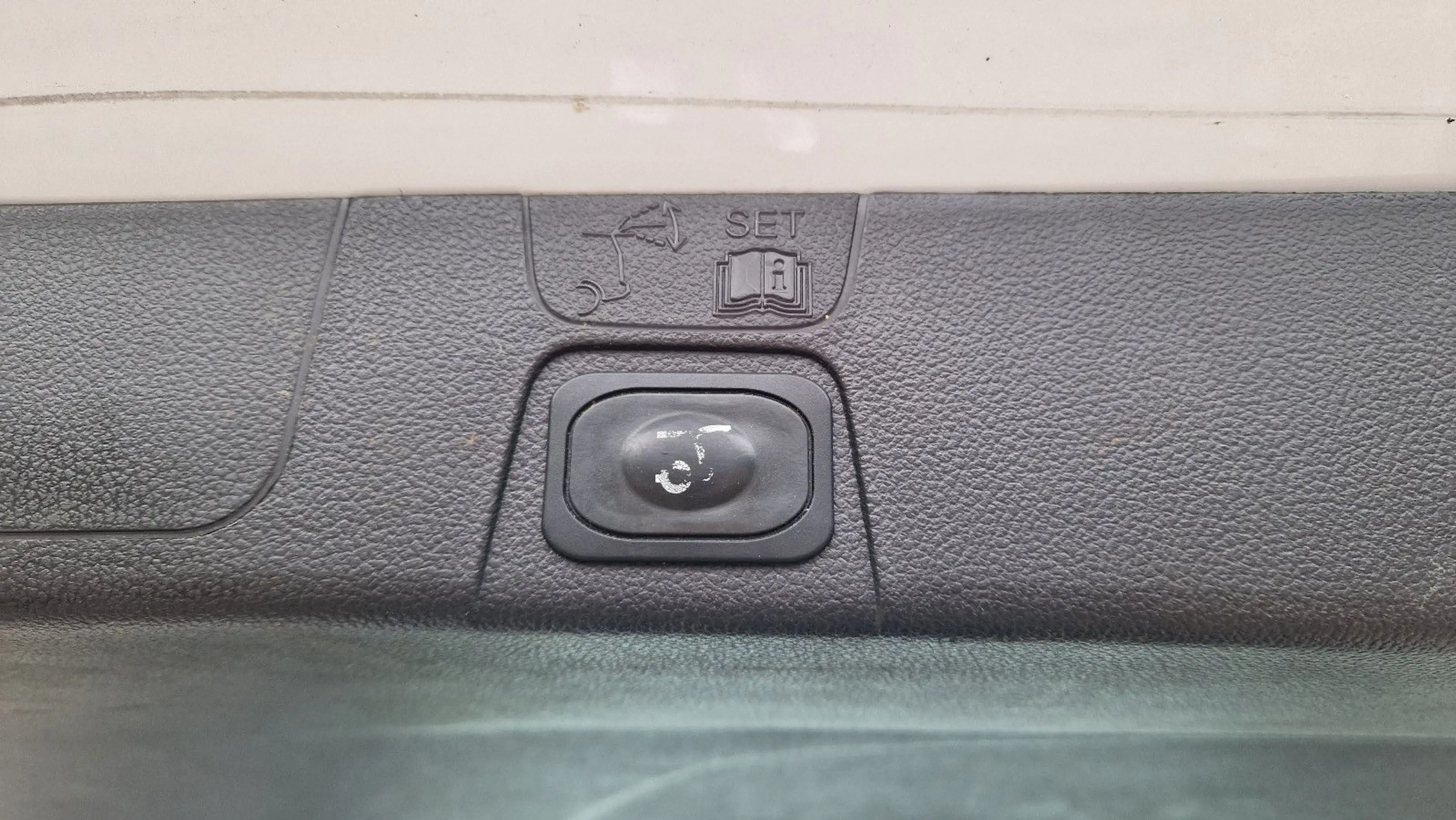 Ford C-Max C-MAX Titanium 1.5 EcoBoost 1.Hd Rf Navi — photo 29