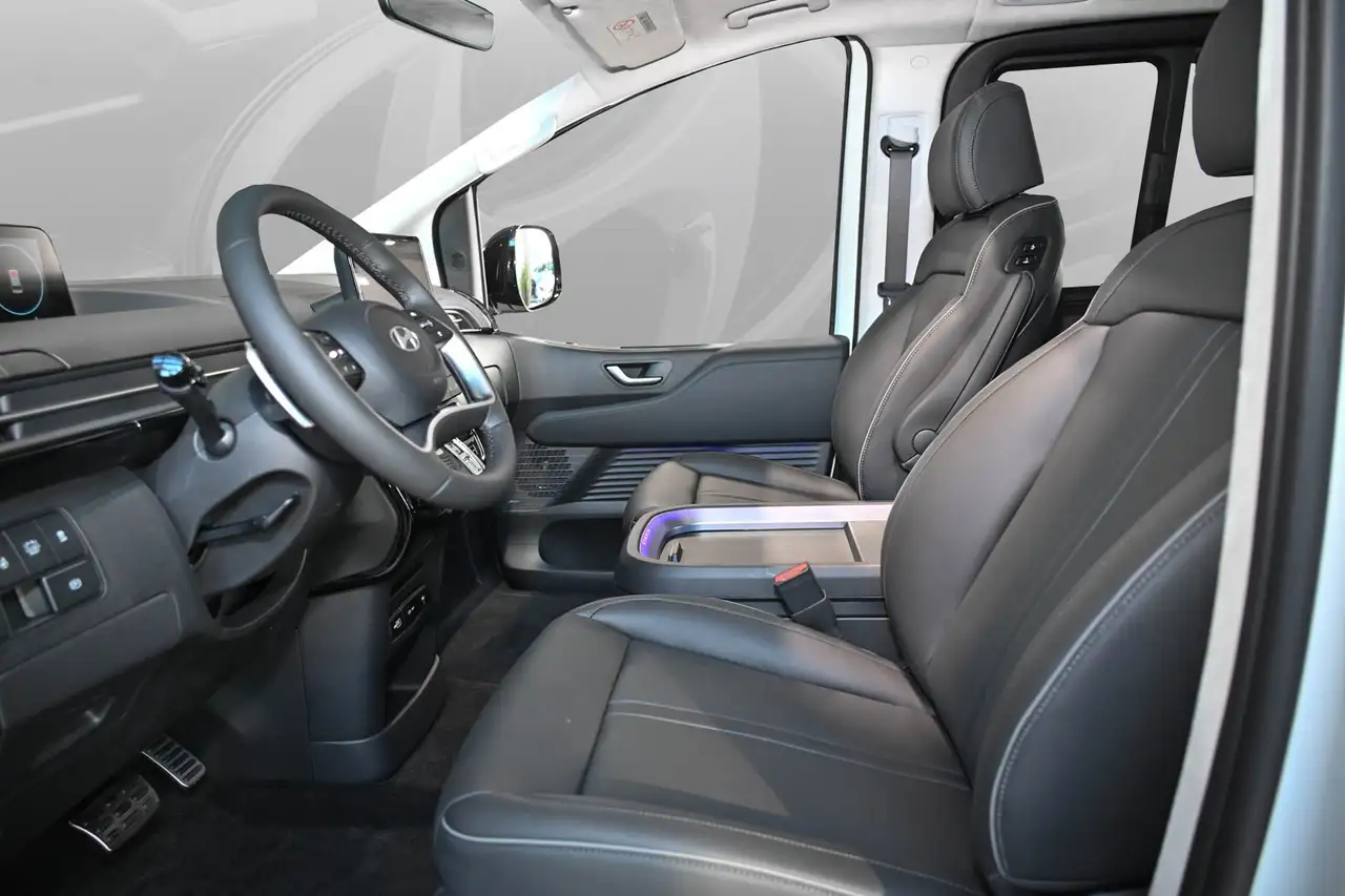 Hyundai STARIA Hybrid 1.6 T-GDi Signature PANO/BOSE/RELAX 12