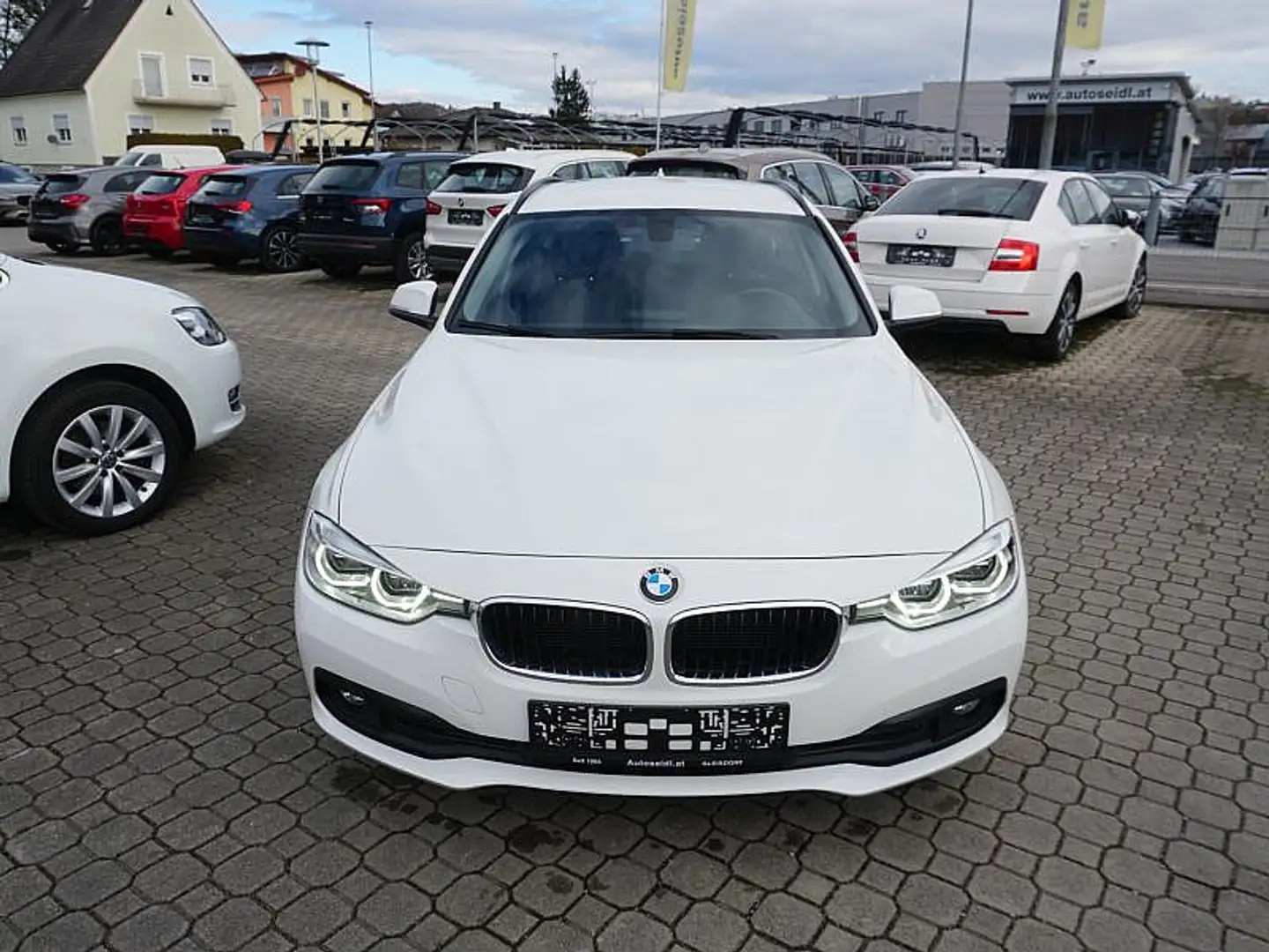 BMW 316 316d Touring Advantage Aut. *LED+NAVI* Weiß - 2