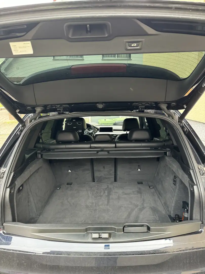 BMW X5 M M50d Sport-Aut. Schwarz - 2