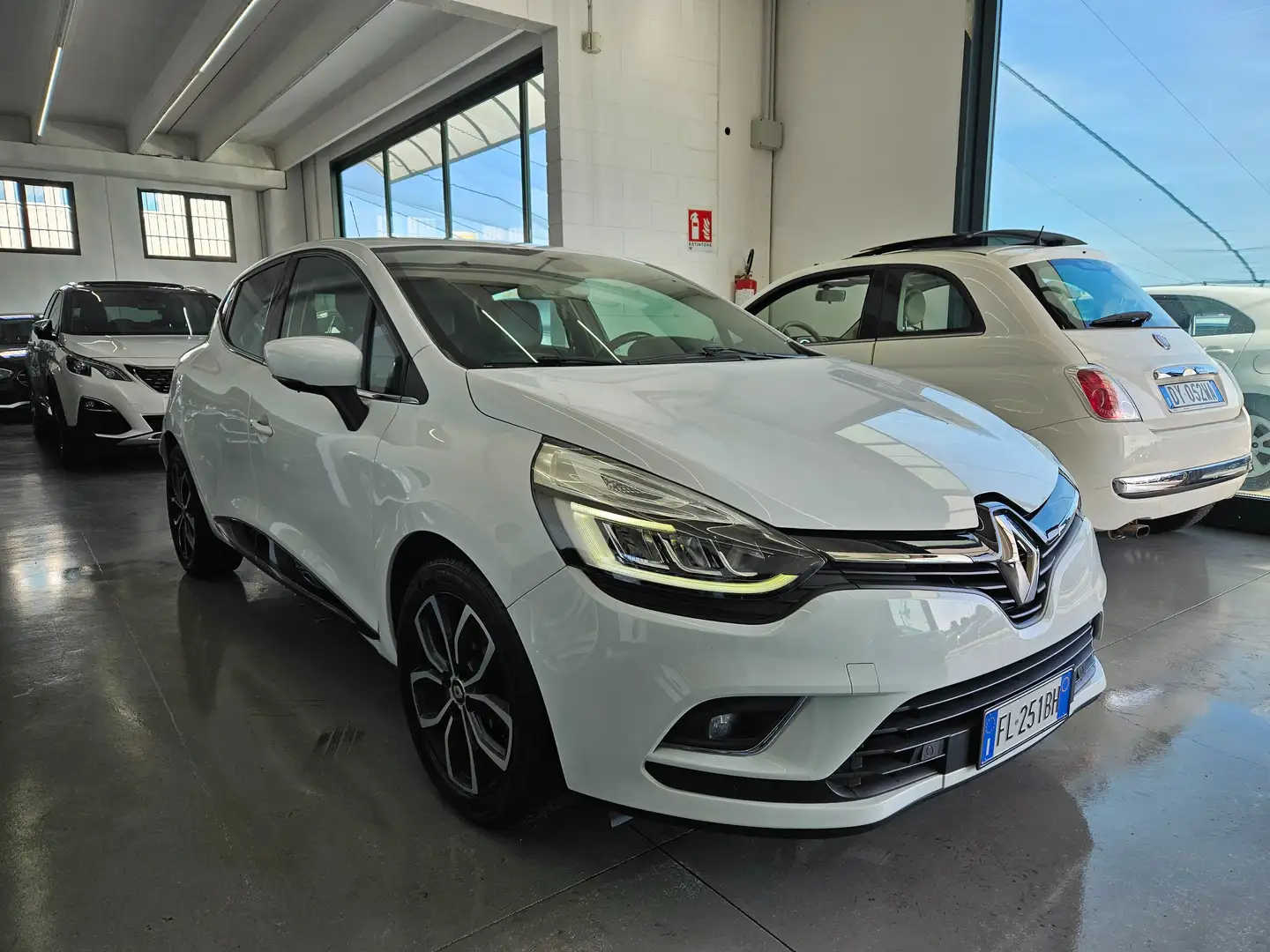 Renault Clio Clio IV 2017 1.5 dci energy Intens 110cv Bianco - 1
