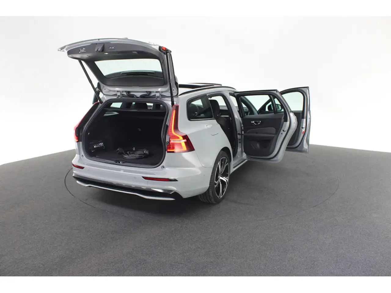Volvo V60 T8 AWD Plus Dark SHZ H/K STANDHZ LED PANO, миниатюра 22