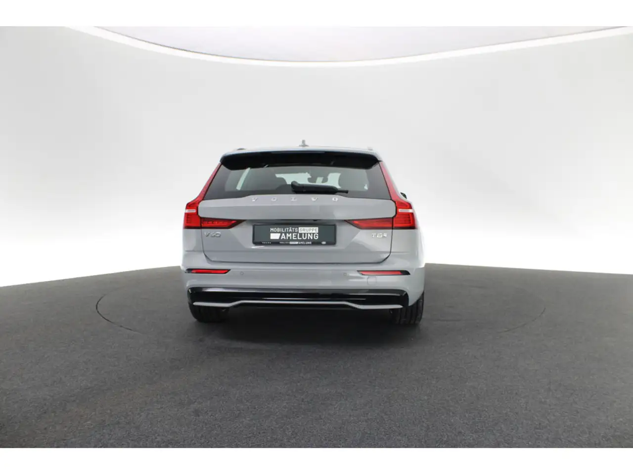 Volvo V60 T8 AWD Plus Dark SHZ H/K STANDHZ LED PANO, миниатюра 5