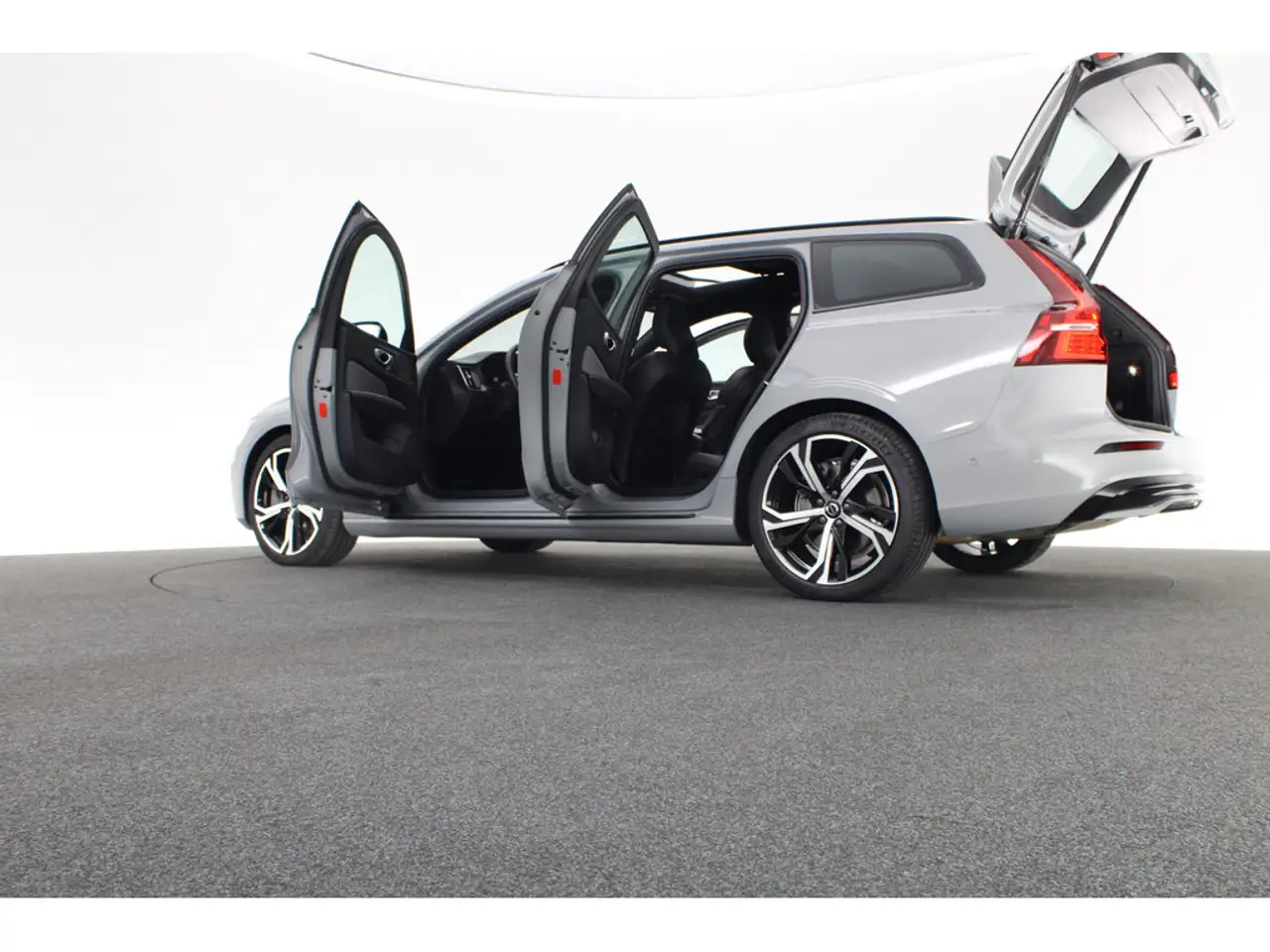 Volvo V60 T8 AWD Plus Dark SHZ H/K STANDHZ LED PANO, миниатюра 18
