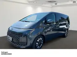 Hyundai STARIA 2.2 CRDi Signature Automatik 4WD 7 Sitzer Pa