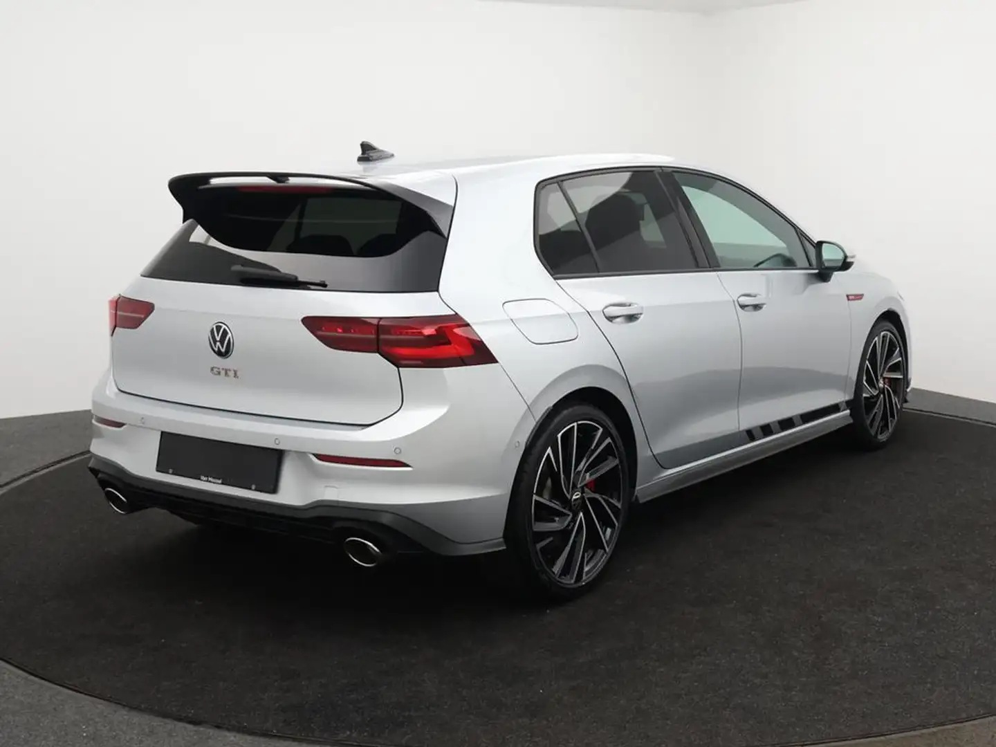 Volkswagen Golf GTI Golf 2.0TSI GTI Clubsport 300PK *AUTOMAAT*SPORTSEA Stříbrná - 2