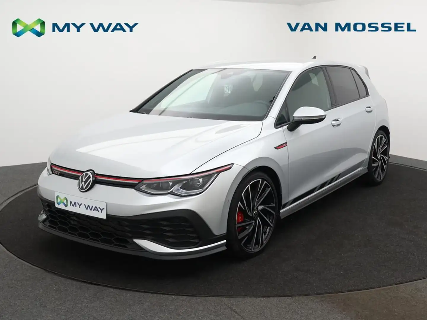 Volkswagen Golf GTI Golf 2.0TSI GTI Clubsport 300PK *AUTOMAAT*SPORTSEA Stříbrná - 1
