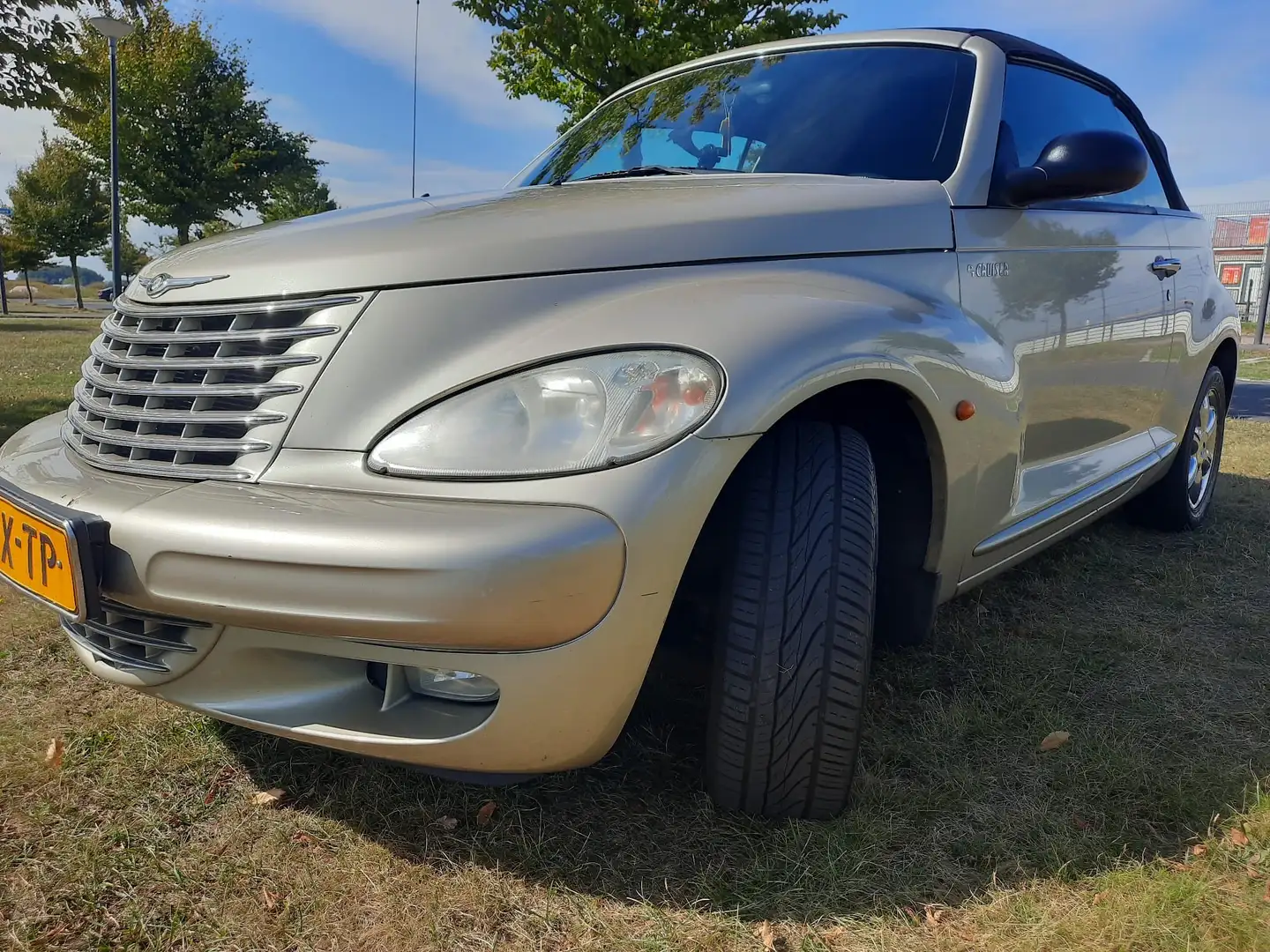 Chrysler PT Cruiser 2.4i Limited Geel - 1