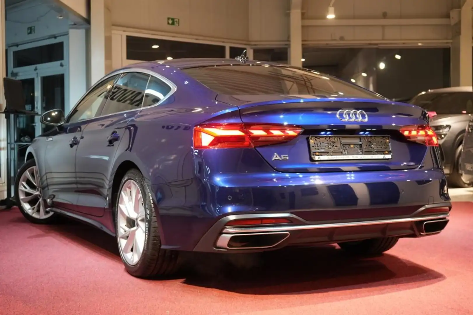 Audi A5 Sportback 40 TFSI advanced *MATRIX*Navi*Virtu Bleu - 2