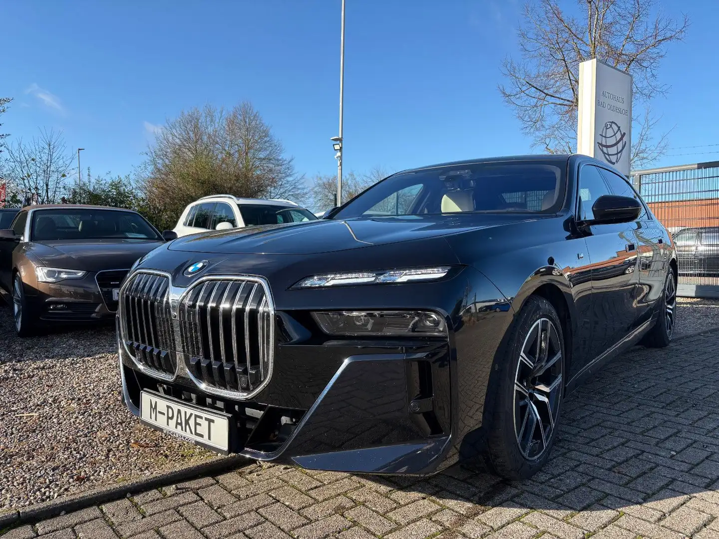 BMW 740 d xD.M Sport+Kristall+Exec-Lounge+TV+StdHzg Noir - 1