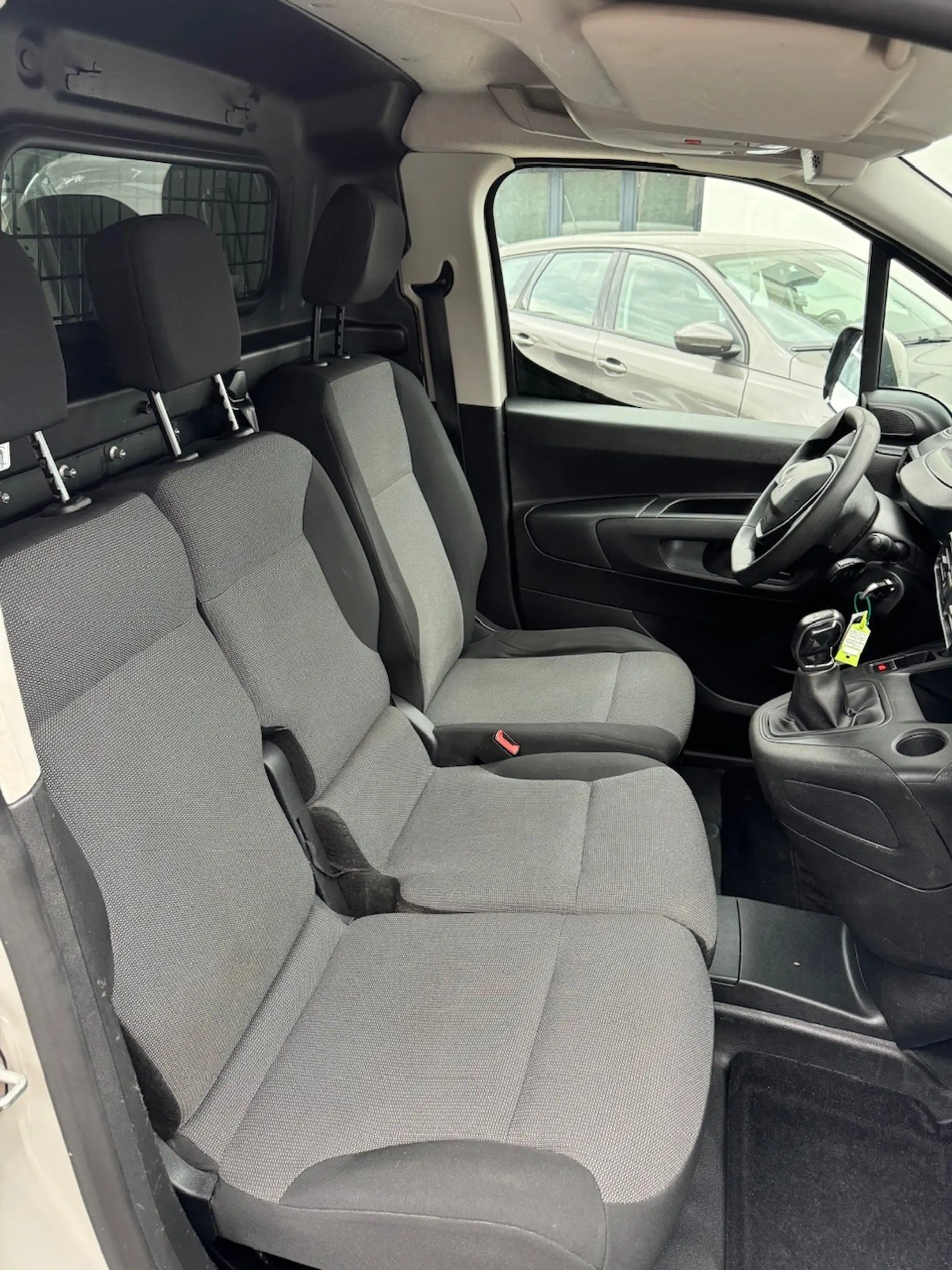 Peugeot Partner 1.6 BlueHDi - CarPlay ** 1 JAAR GARANTIE ** !! — photo 13