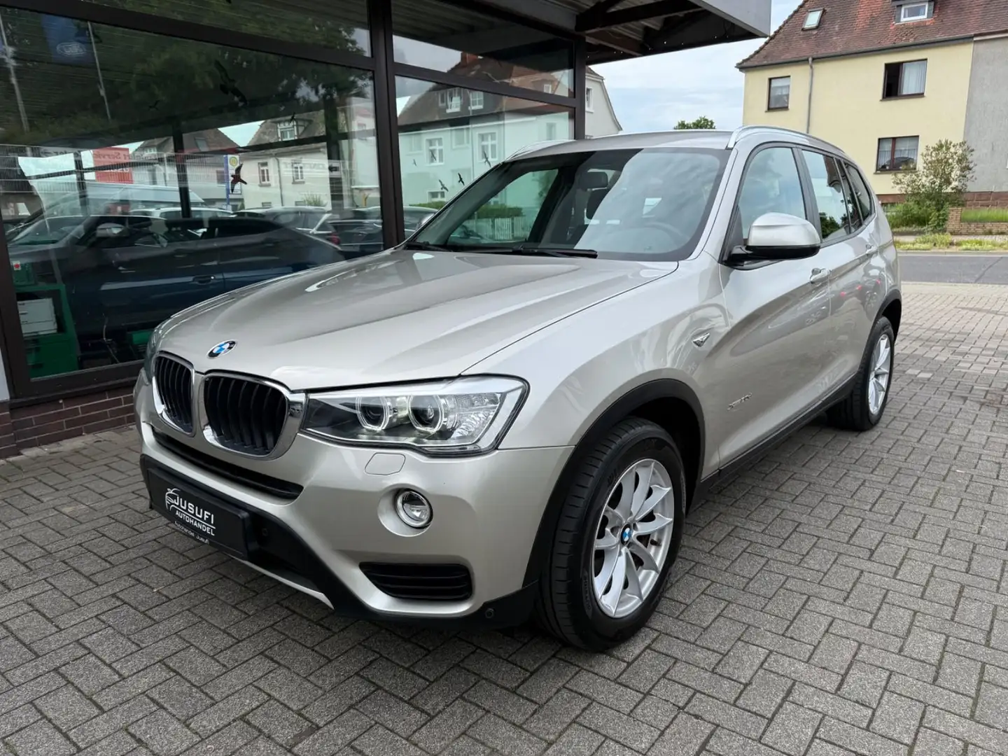BMW X3 20 d xDrive /1.Hand/Xenon/Leder/Navi/AHK/ Argento - 1