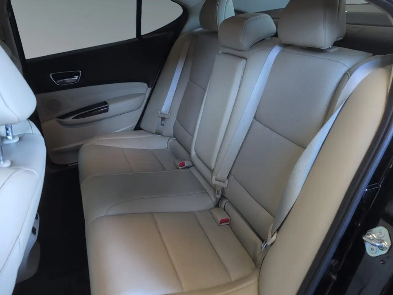 Acura TLX photo Acura TLX