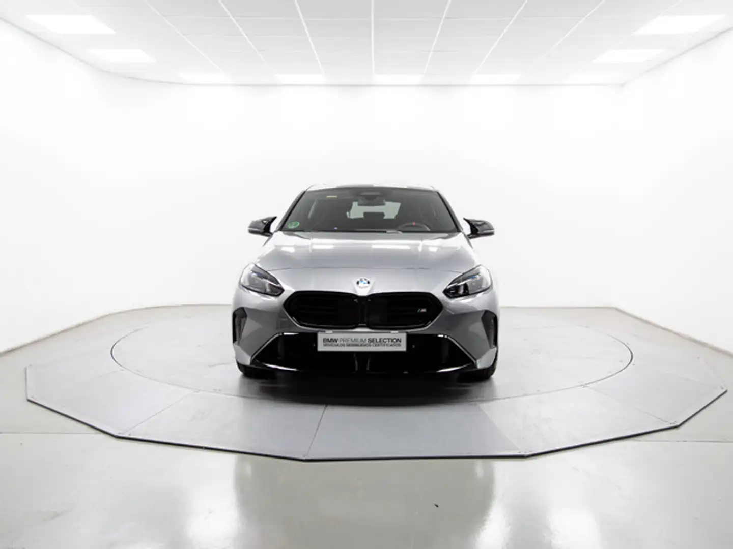 BMW 135 M135iA xDrive Gris - 2