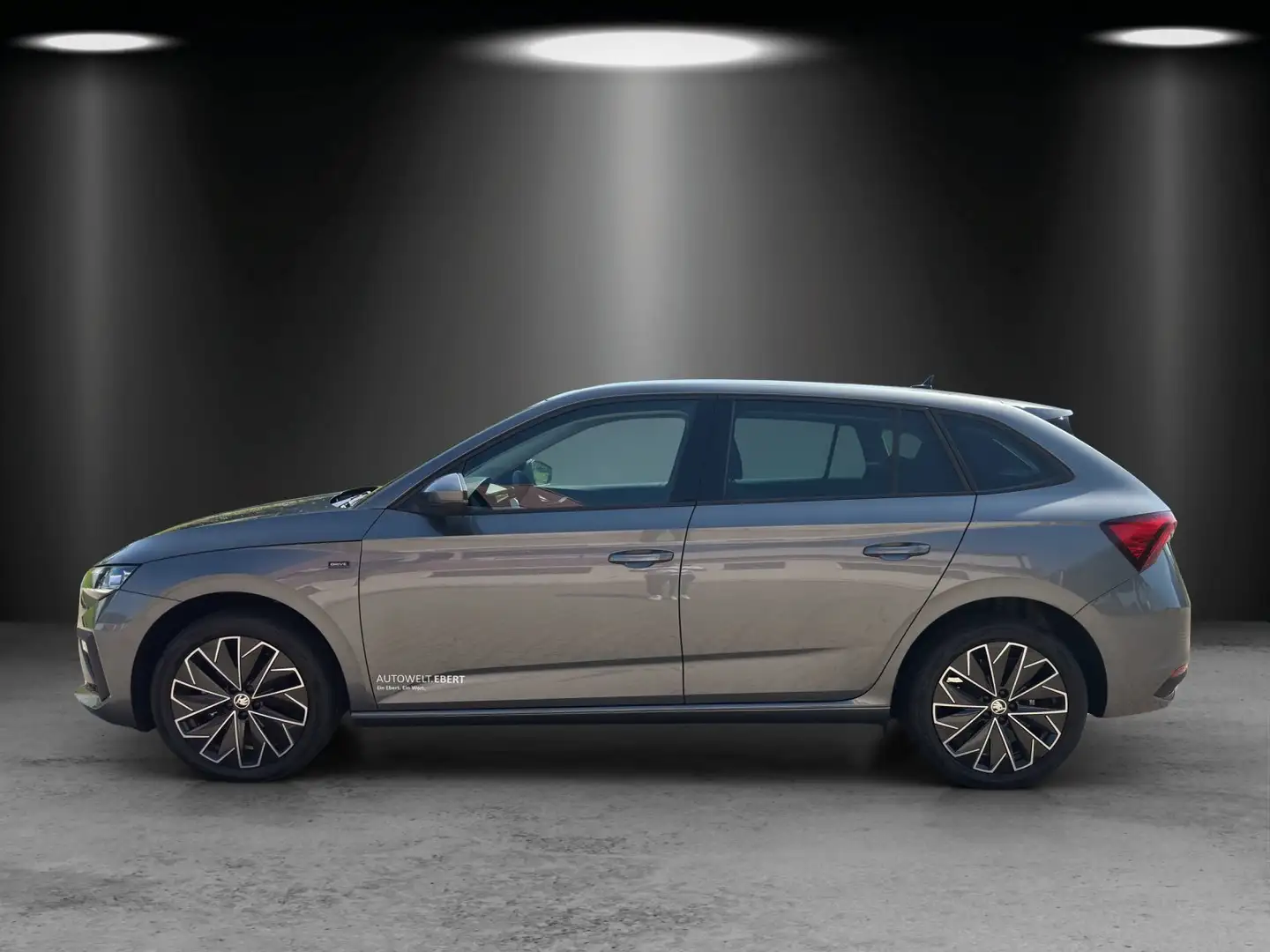 Skoda Scala Drive 1,0 TSI 85 kW DSG Grau - 2