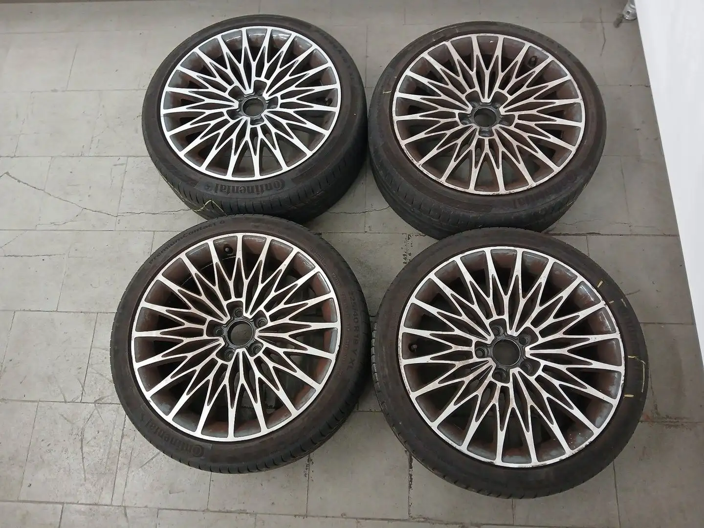 Audi A3 Cabriolet ambition+Bi-Xenon+Navi+Leder+2.Hand Schwarz - 2