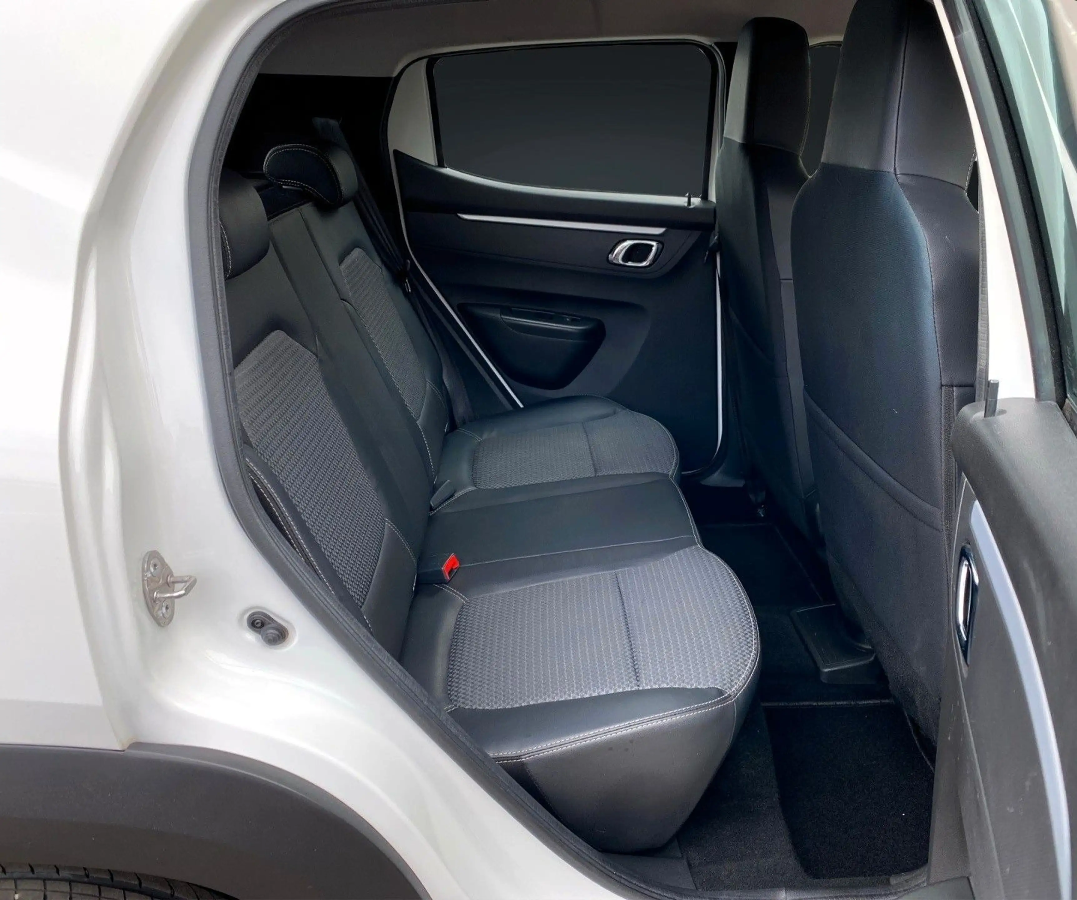 Dacia Spring Electric ESSENTIAL NAVI-KAMERA-LEDER-LED — photo 15