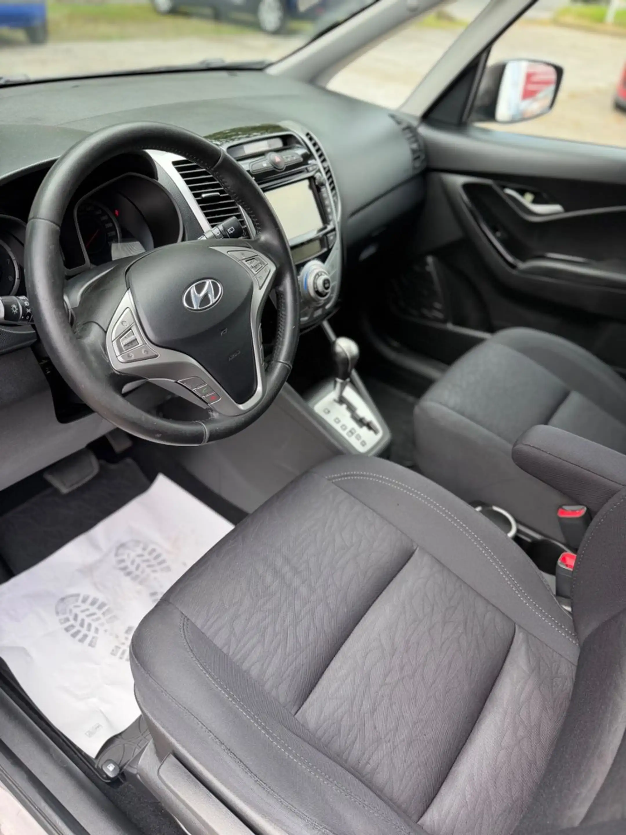 Hyundai iX20 Comfort*KAMERA*NAVI*PDC*TEMPOMAT*1.HAND*AHK — photo 13