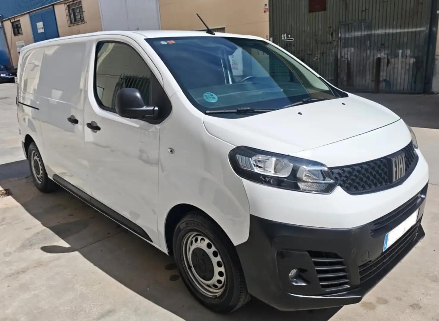 Fiat Scudo Furgón 1.5BlueHDI S&S L2 H1 88KW Blanco - 1