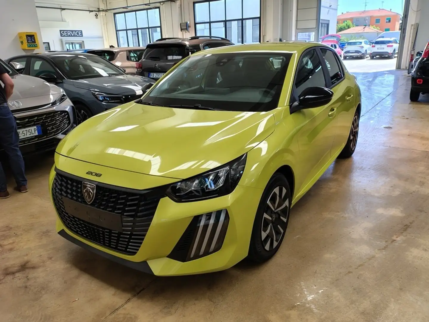 Peugeot 208 1.2 PureTech Active Жовтий - 1