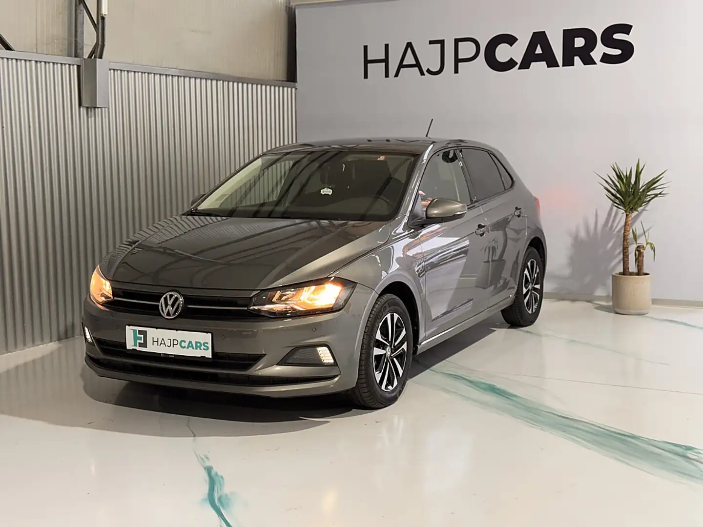 Volkswagen Polo 1,0 / VERKAUFT!!! Grau - 2