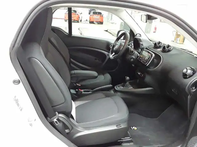 smart Fortwo view 8