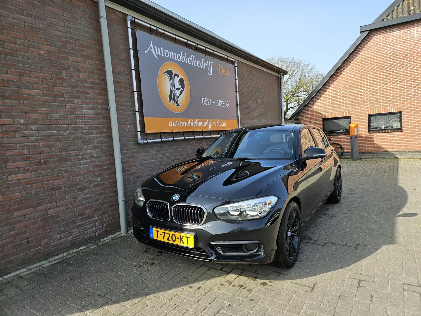 BMW 116 1-serie 116d Executive Negro - 1