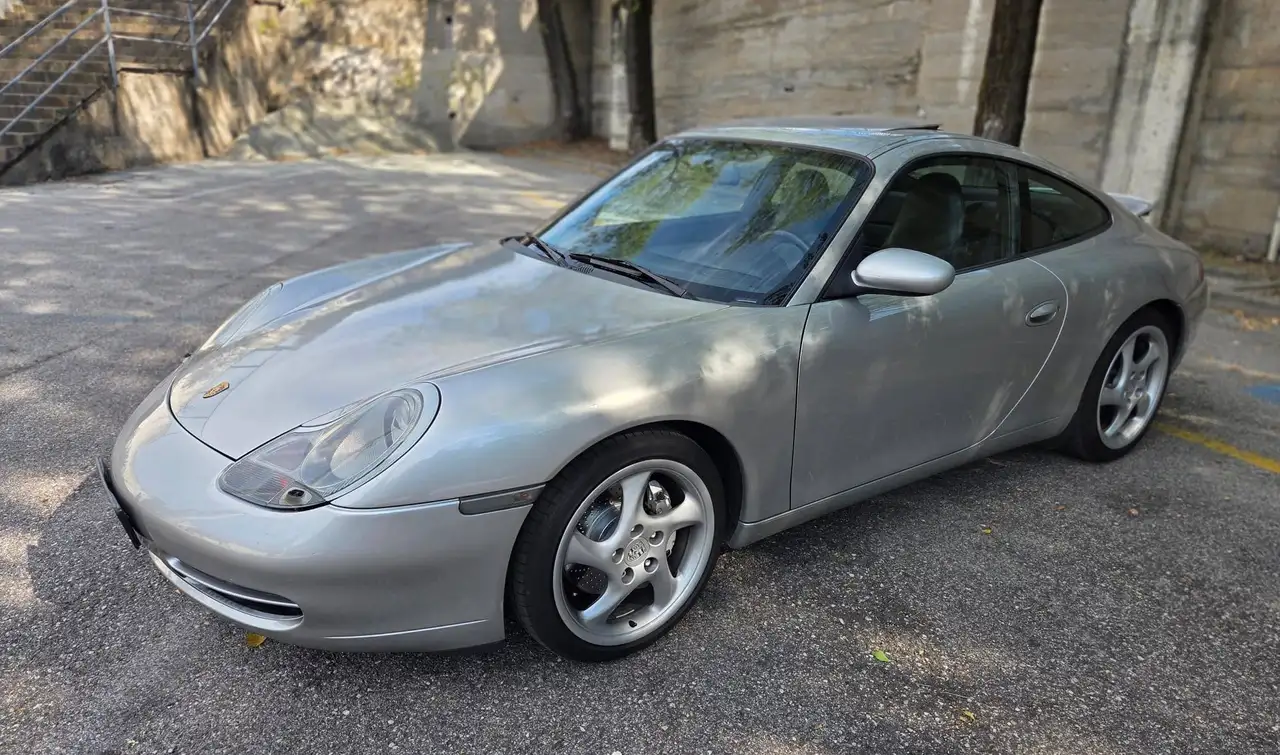 Porsche 911 Coupe 3.4 Carrera 4, foto 1