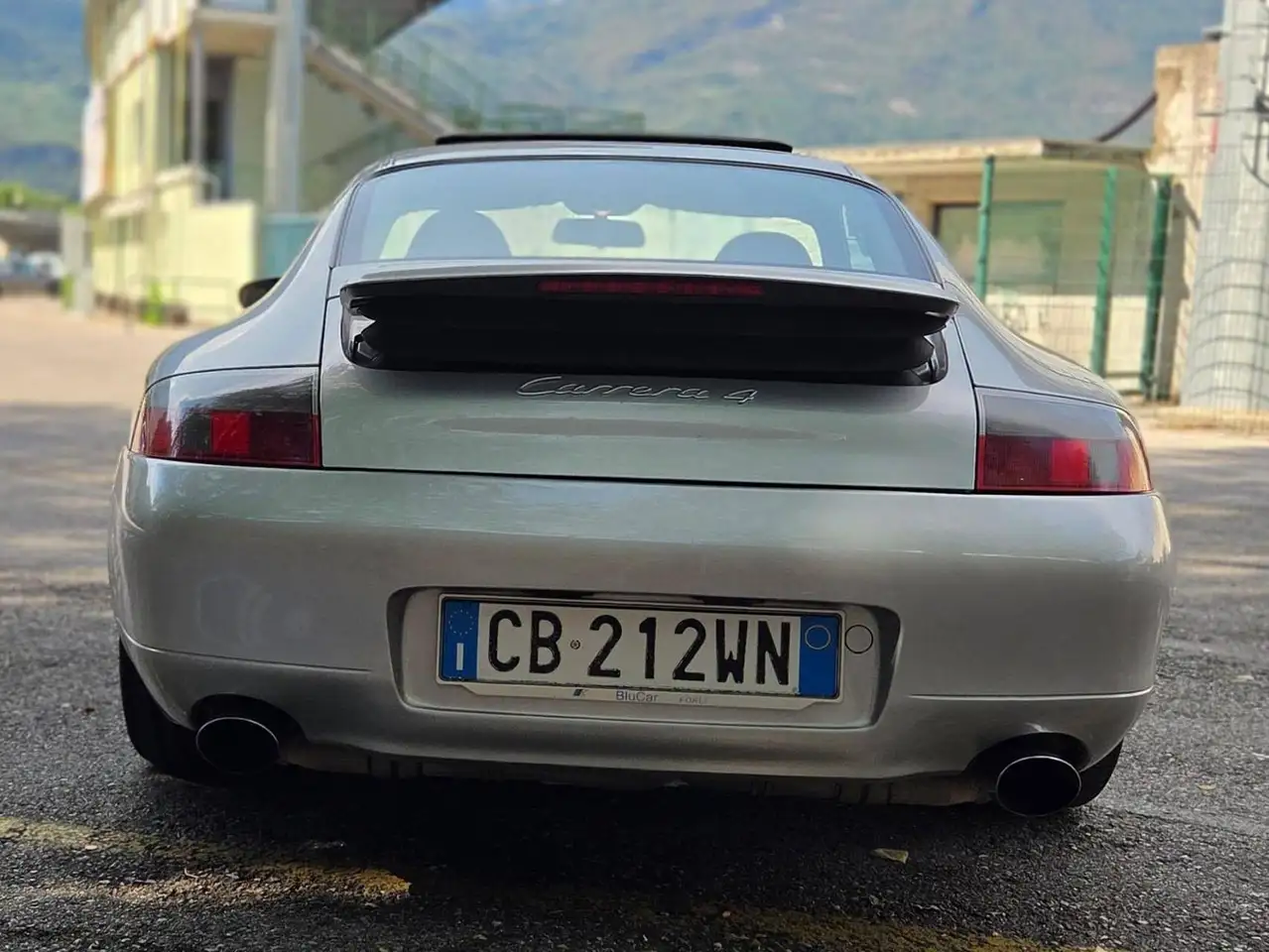 Porsche 911 Coupe 3.4 Carrera 4, foto 3